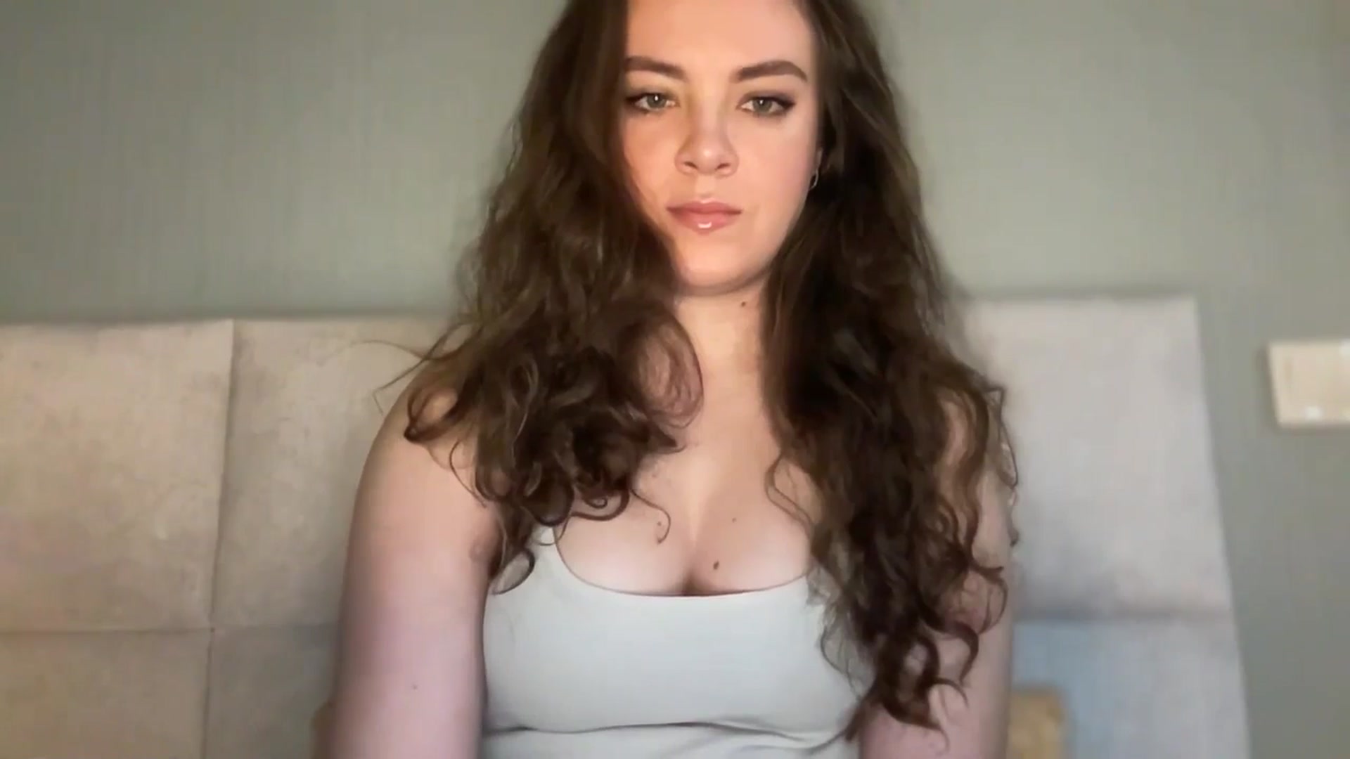 Gallery image thumbnail from MonicaLeCruze's myfreecams stream on, 03/31/2025, 13:03 image 3 of 20