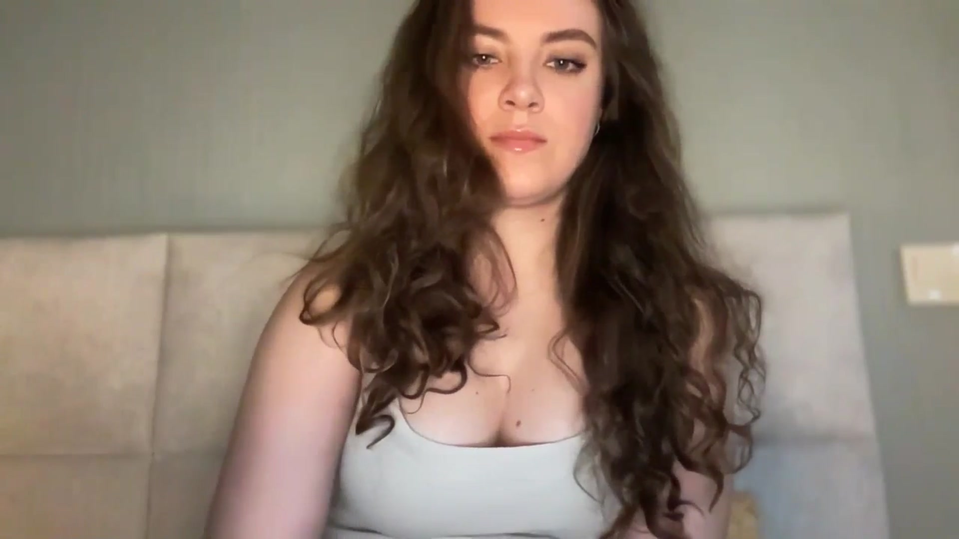 Gallery image thumbnail from MonicaLeCruze's myfreecams stream on, 03/31/2025, 13:03 image 6 of 20