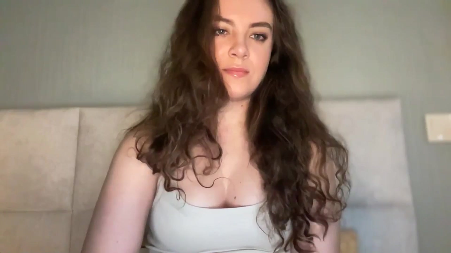 Gallery image thumbnail from MonicaLeCruze's myfreecams stream on, 03/31/2025, 13:03 image 18 of 20