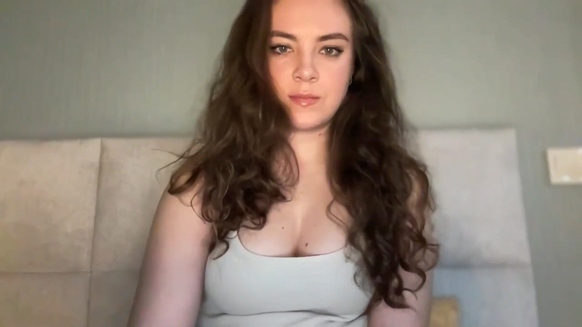 Gallery image thumbnail from MonicaLeCruze's myfreecams stream on, 03/31/2025, 13:03 image 2 of 20