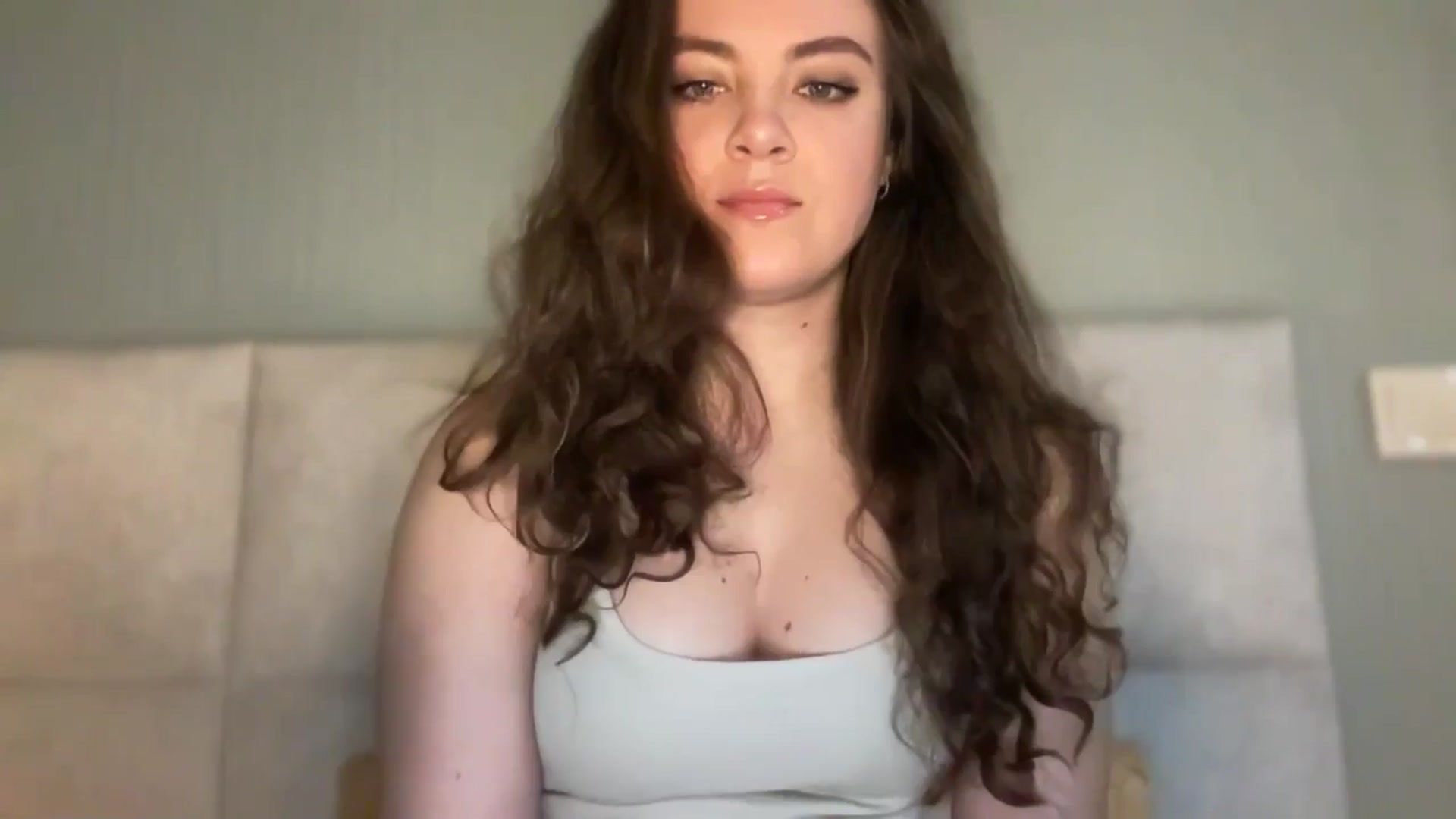 Gallery image thumbnail from MonicaLeCruze's myfreecams stream on, 03/31/2025, 13:03 image 5 of 20