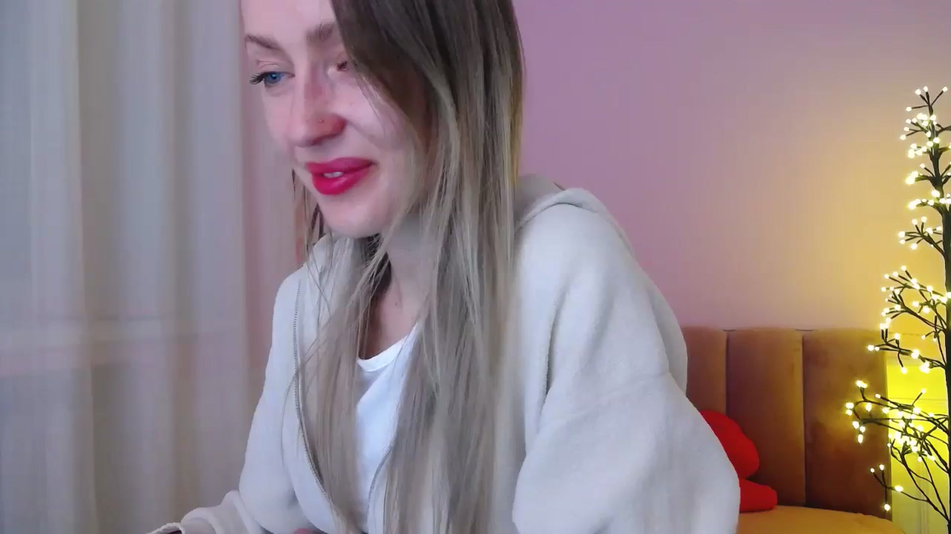 Gallery image thumbnail from MonicaNoir's myfreecams stream on, 01/04/2026, 11:11 image 15 of 20