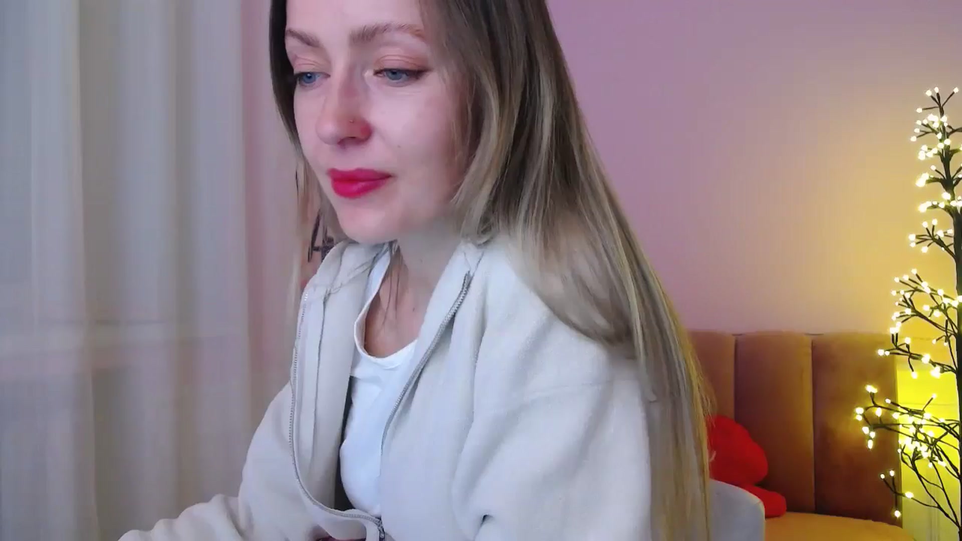 Gallery image thumbnail from MonicaNoir's myfreecams stream on, 01/04/2026, 11:11 image 8 of 20