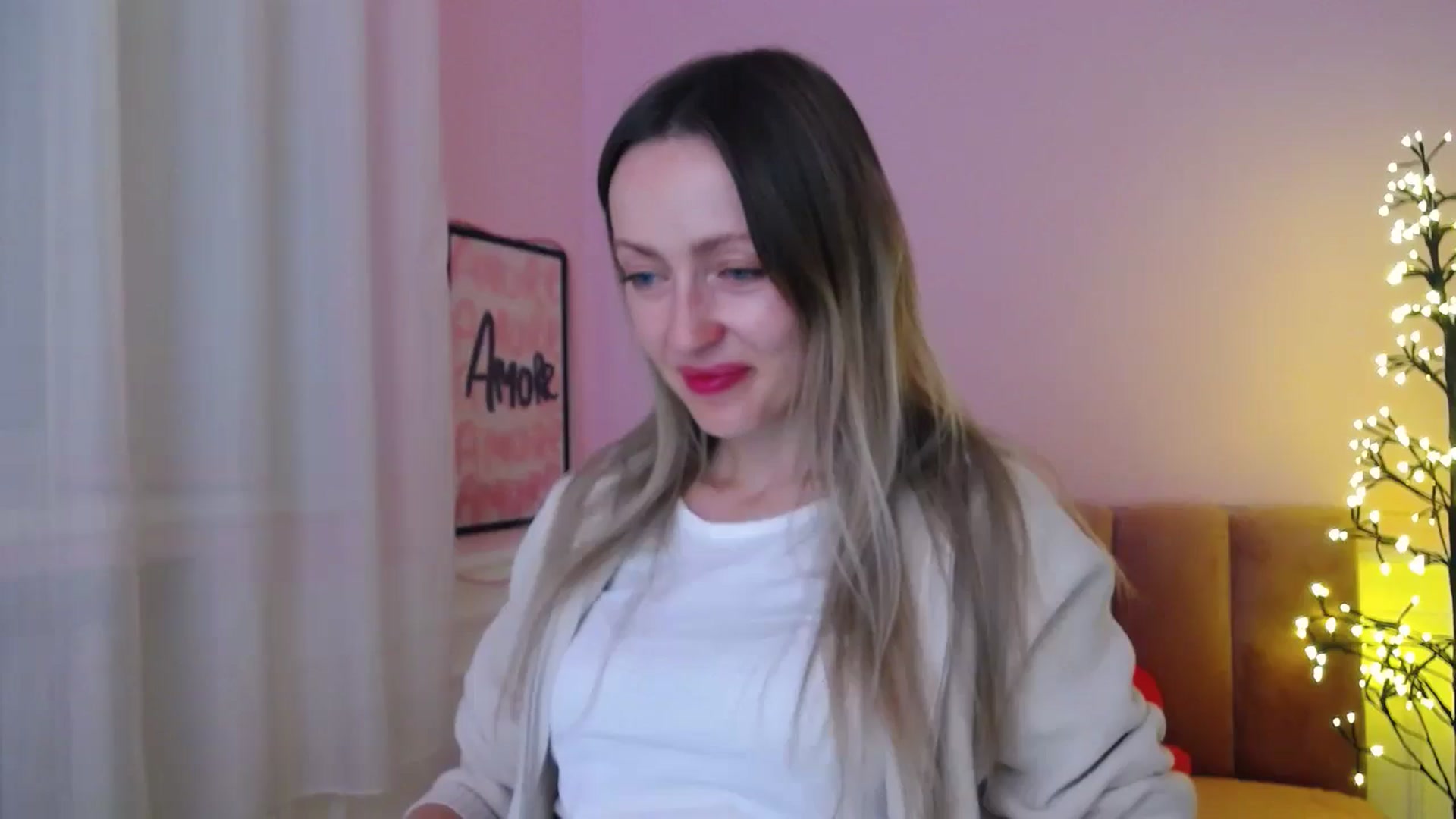 Gallery image thumbnail from MonicaNoir's myfreecams stream on, 01/04/2026, 11:11 image 4 of 20