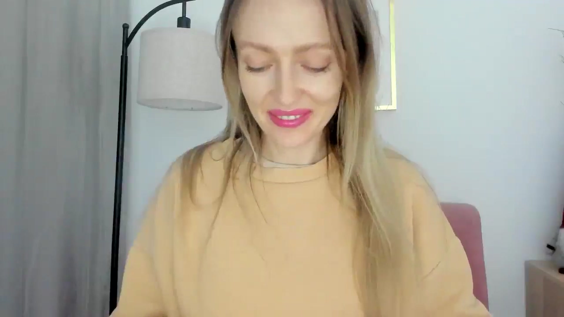 Gallery image thumbnail from MonicaNoir's myfreecams stream on, 01/05/2026, 11:57 image 11 of 20