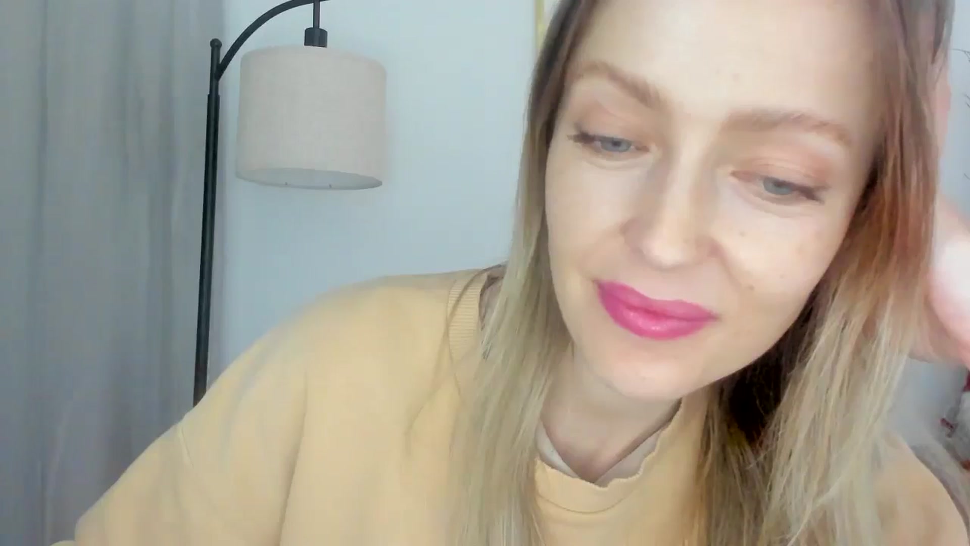 Gallery image thumbnail from MonicaNoir's myfreecams stream on, 01/05/2026, 12:39 image 14 of 20