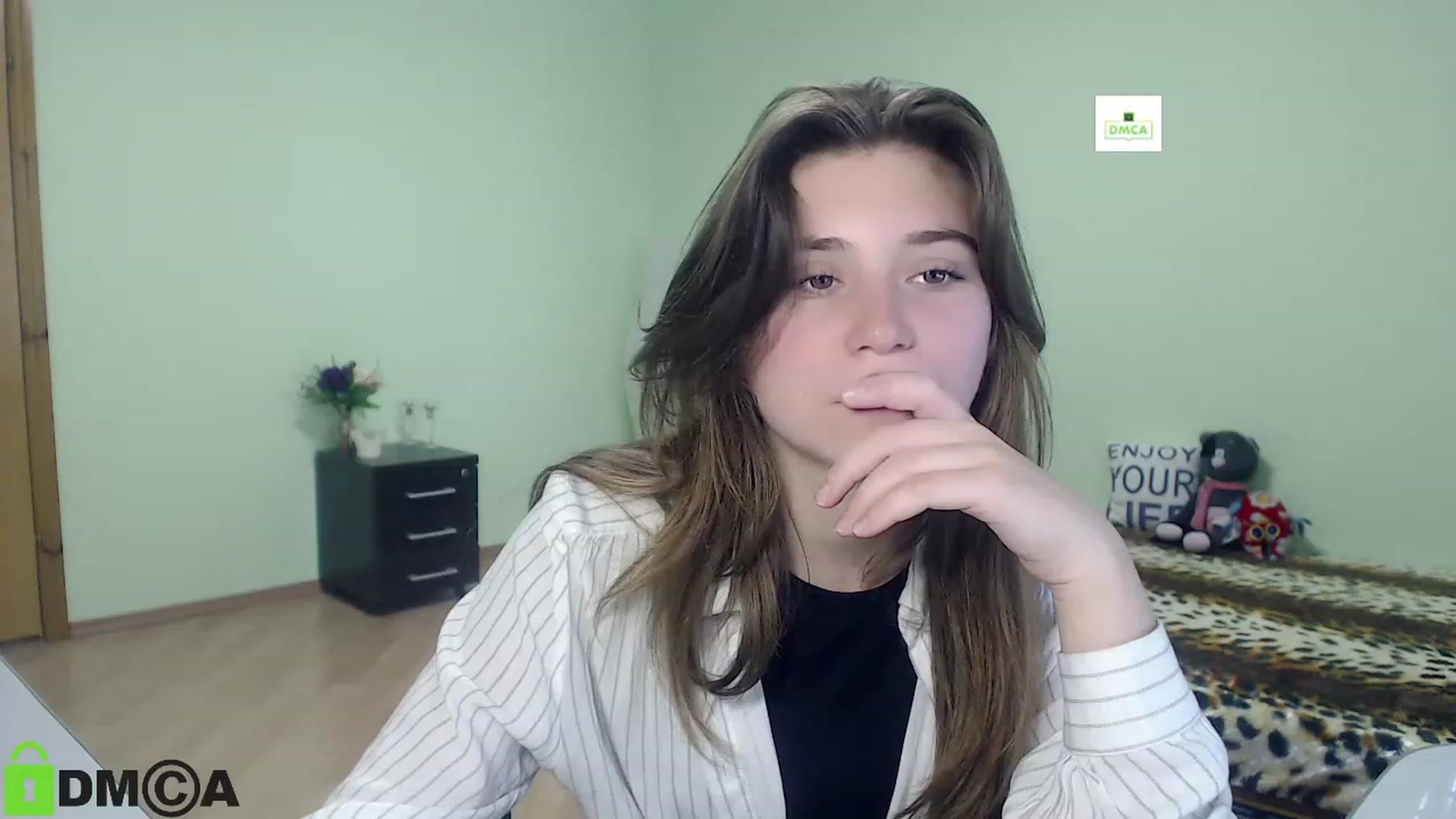 Gallery image thumbnail from MonicaaCute's myfreecams stream on, 09/23/2023, 12:51 image 18 of 20