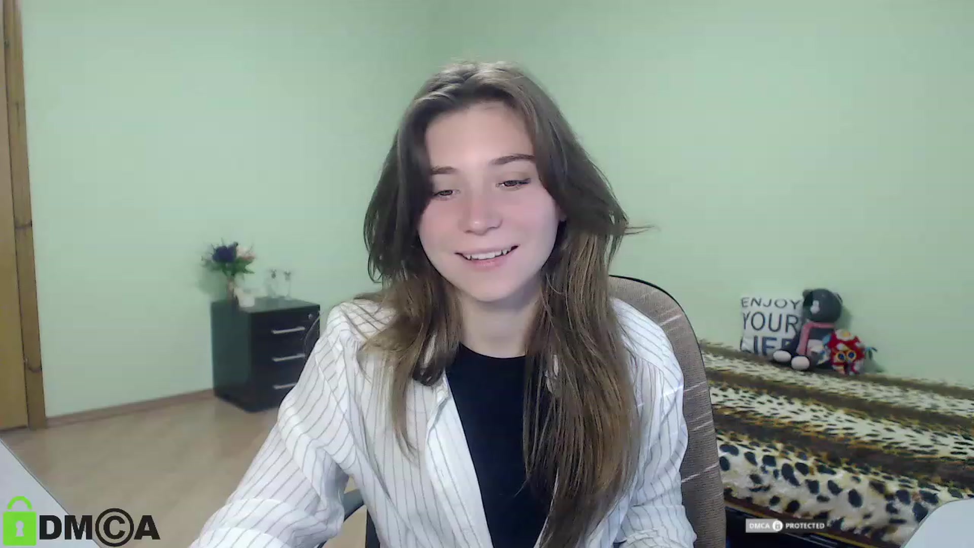 Gallery image thumbnail from MonicaaCute's myfreecams stream on, 09/23/2023, 12:51 image 9 of 20