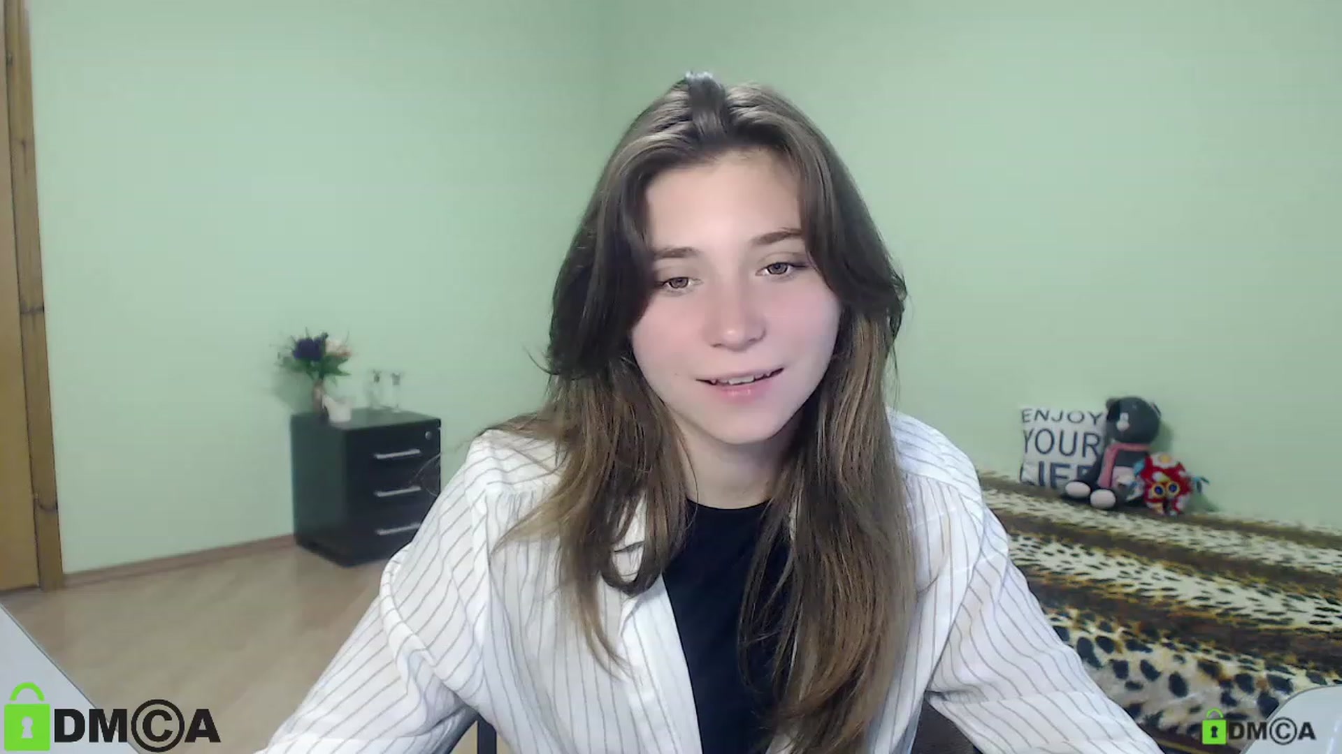 Gallery image thumbnail from MonicaaCute's myfreecams stream on, 09/23/2023, 12:51 image 14 of 20