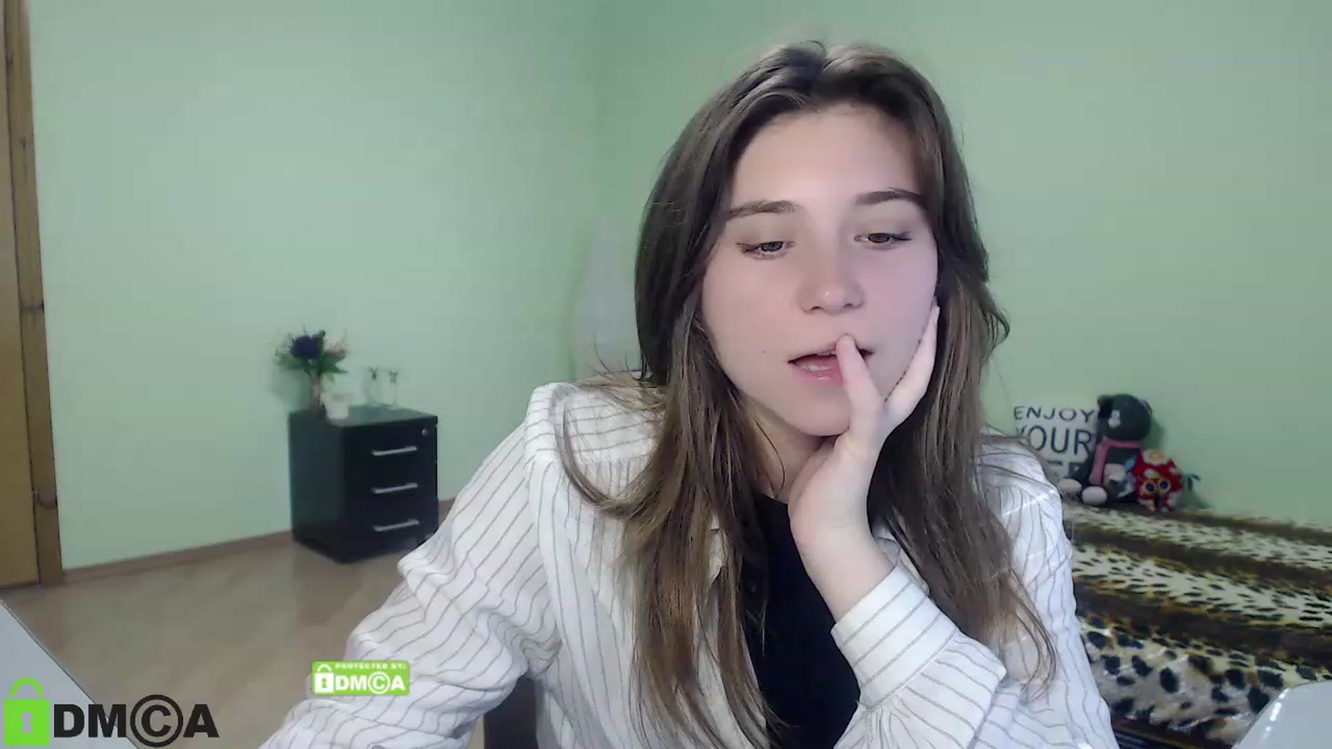 Gallery image thumbnail from MonicaaCute's myfreecams stream on, 09/23/2023, 12:51 image 1 of 20
