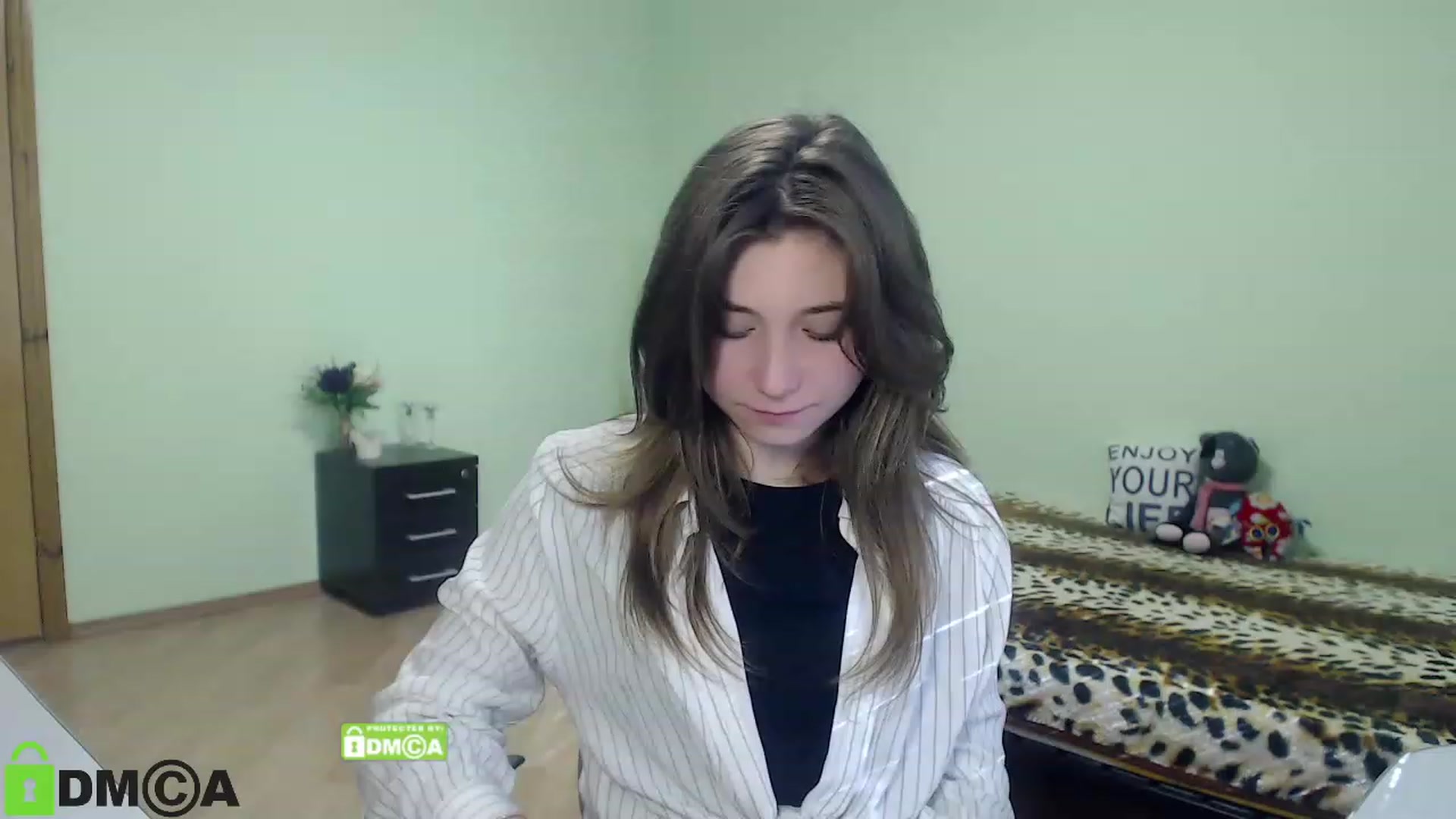 Gallery image thumbnail from MonicaaCute's myfreecams stream on, 09/23/2023, 12:51 image 2 of 20