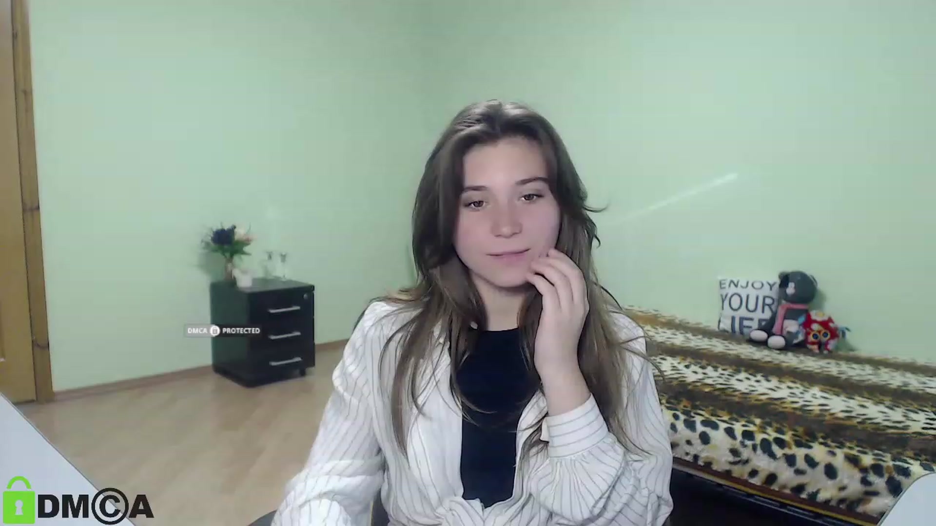 Gallery image thumbnail from MonicaaCute's myfreecams stream on, 09/23/2023, 14:38 image 4 of 20