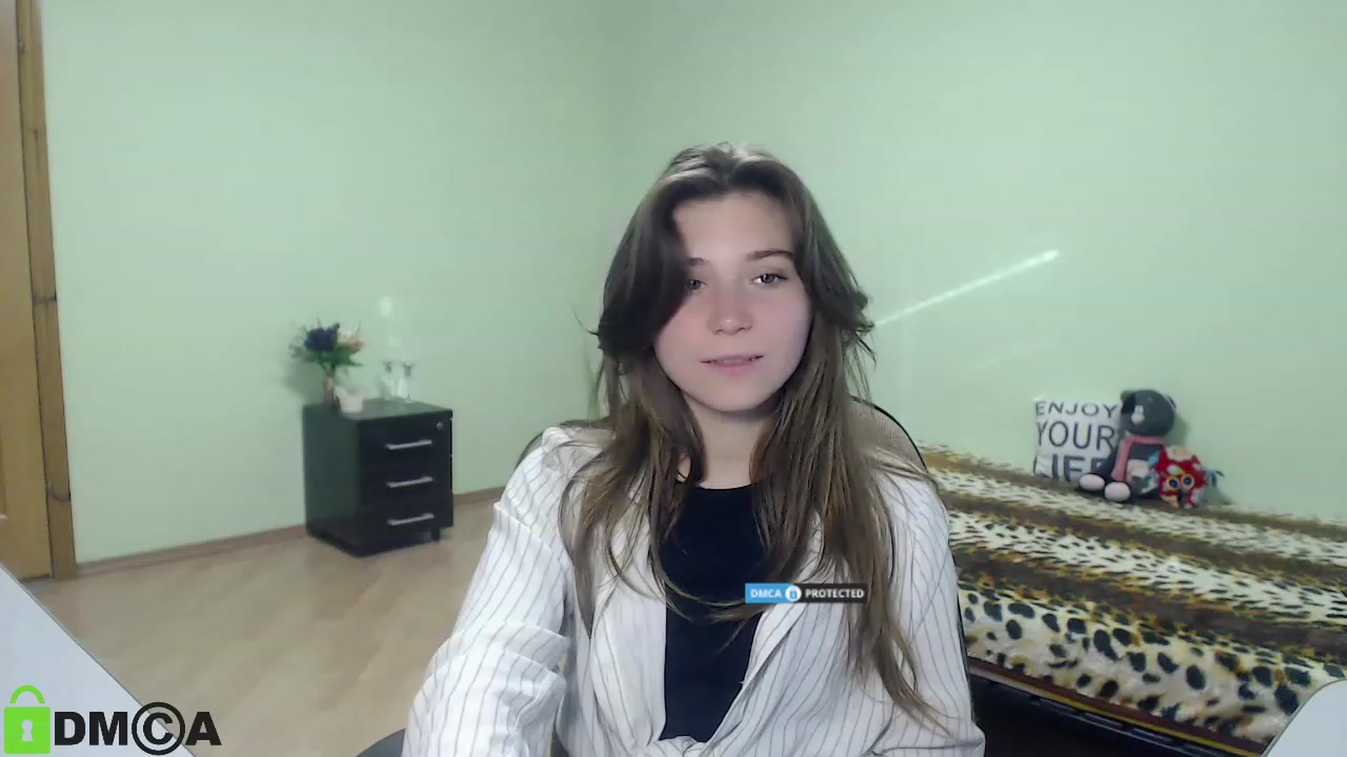 Gallery image thumbnail from MonicaaCute's myfreecams stream on, 09/23/2023, 14:38 image 3 of 20