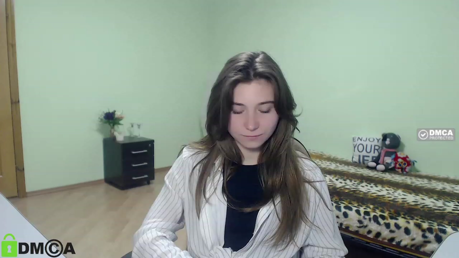 Gallery image thumbnail from MonicaaCute's myfreecams stream on, 09/23/2023, 14:38 image 5 of 20