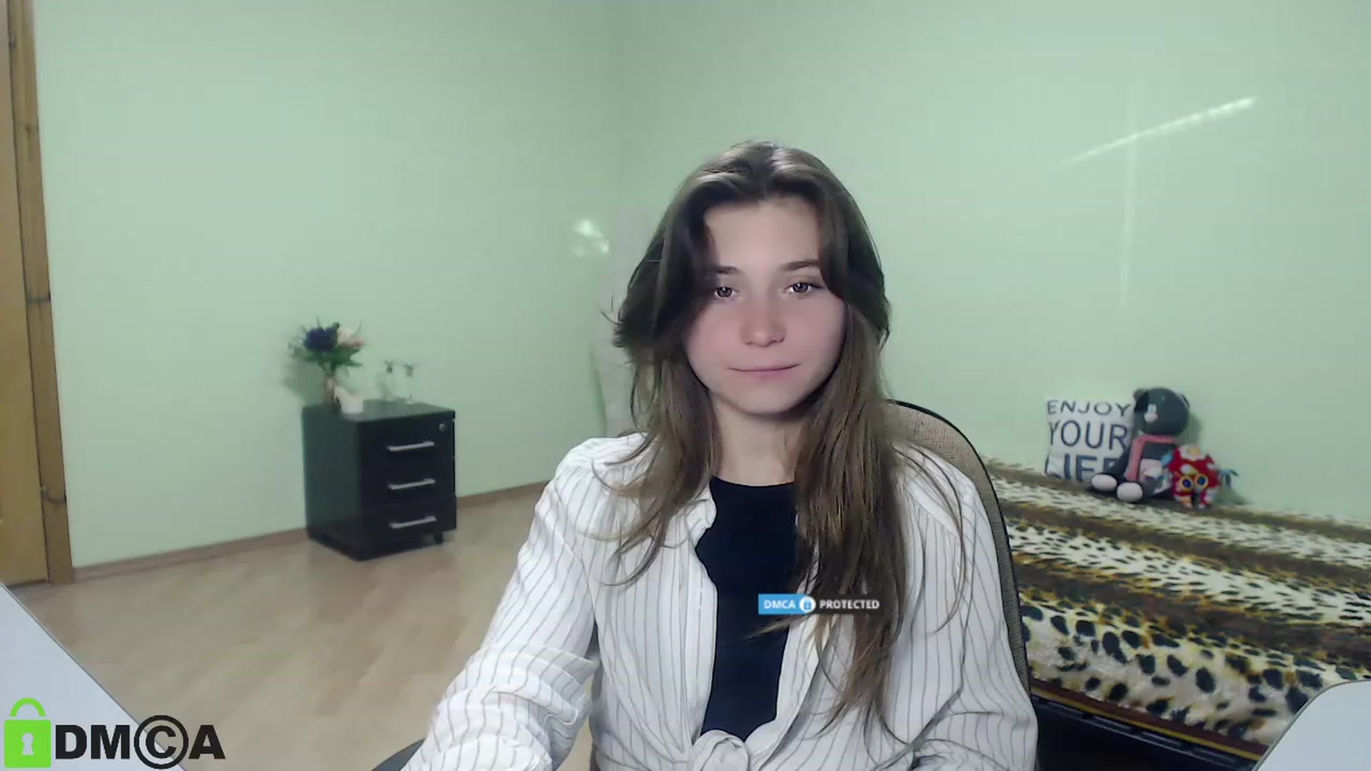 Gallery image thumbnail from MonicaaCute's myfreecams stream on, 09/23/2023, 15:15 image 11 of 20