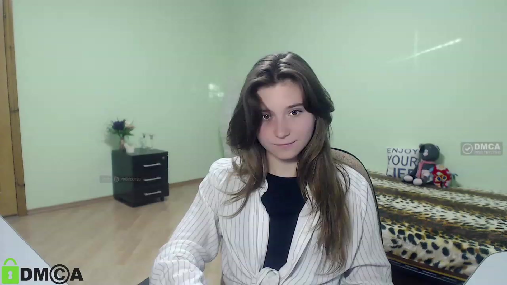 Gallery image thumbnail from MonicaaCute's myfreecams stream on, 09/23/2023, 15:15 image 8 of 20