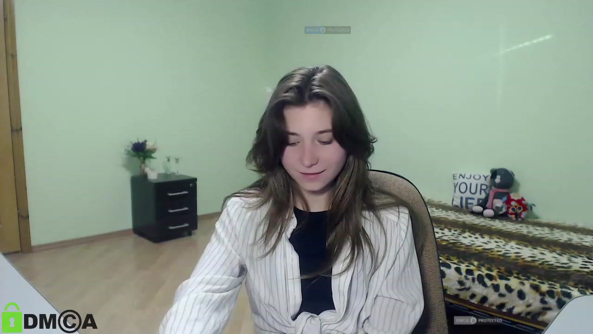 Gallery image thumbnail from MonicaaCute's myfreecams stream on, 09/23/2023, 15:15 image 20 of 20