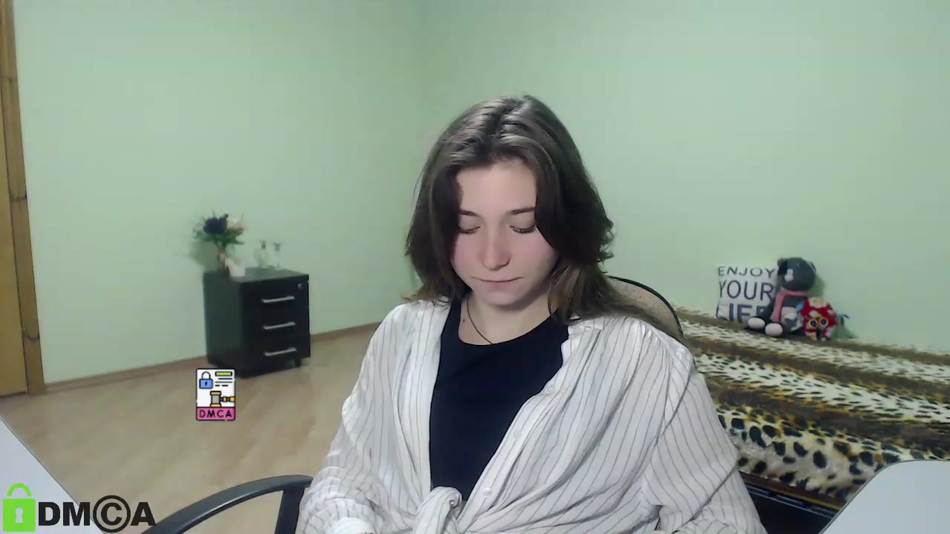 Gallery image thumbnail from MonicaaCute's myfreecams stream on, 09/23/2023, 16:32 image 11 of 20