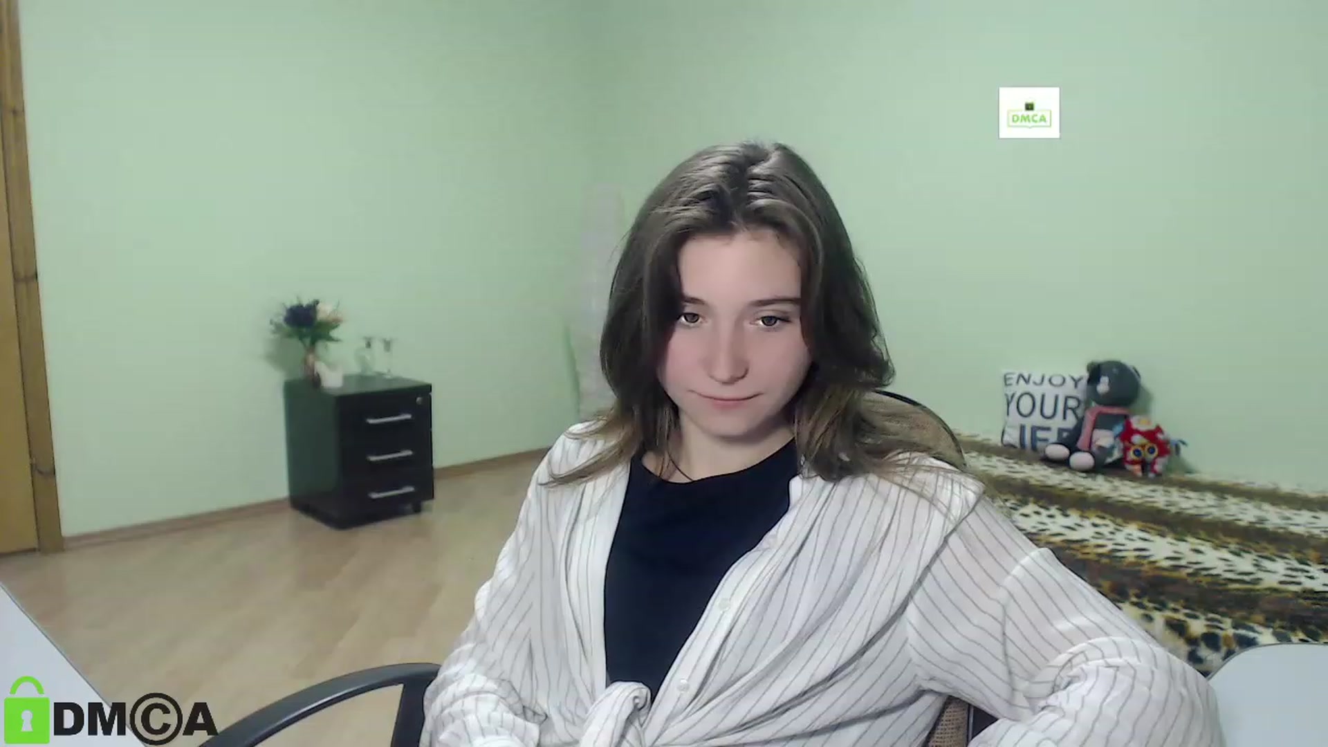Gallery image thumbnail from MonicaaCute's myfreecams stream on, 09/23/2023, 16:32 image 18 of 20
