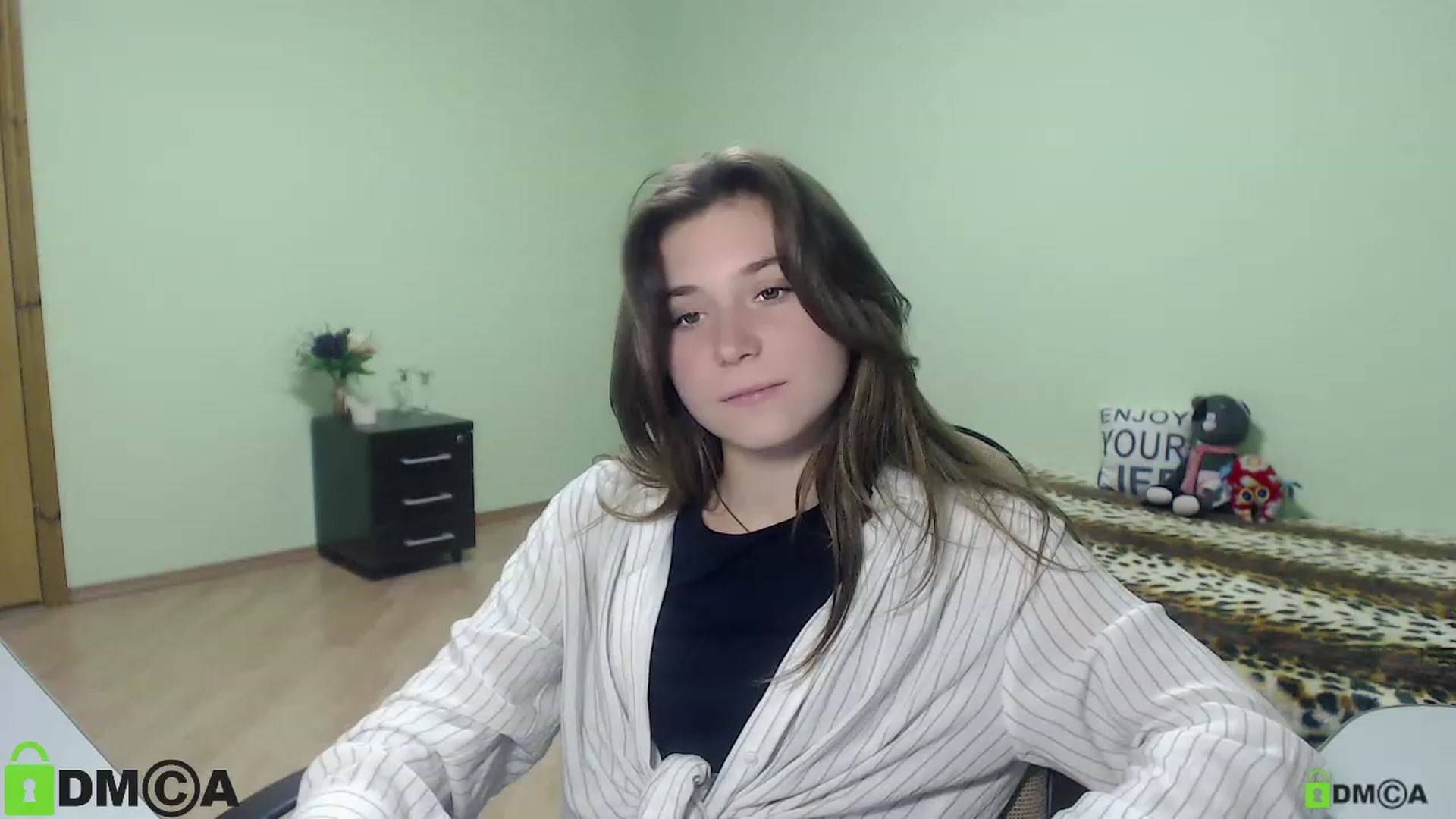 Gallery image thumbnail from MonicaaCute's myfreecams stream on, 09/23/2023, 16:32 image 7 of 20