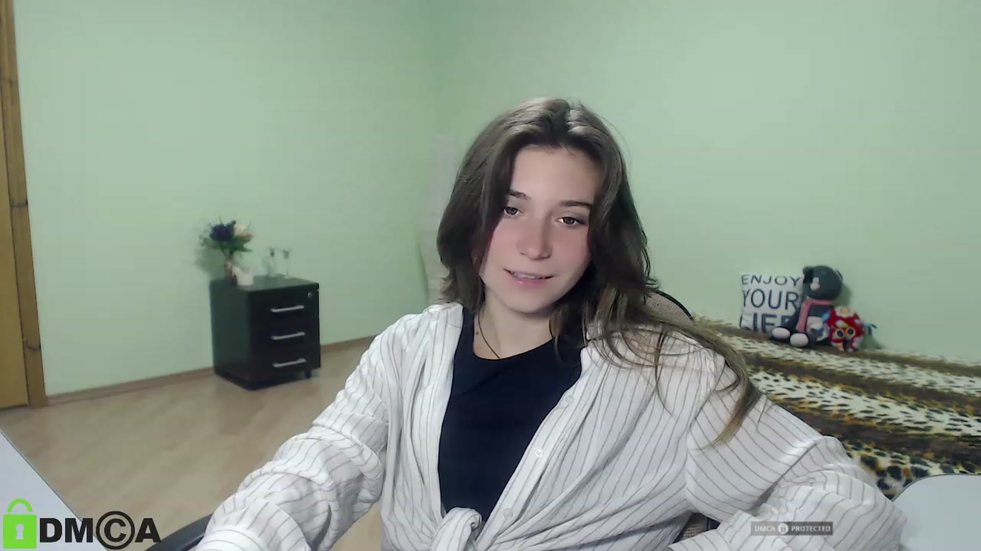 Gallery image thumbnail from MonicaaCute's myfreecams stream on, 09/23/2023, 16:32 image 5 of 20