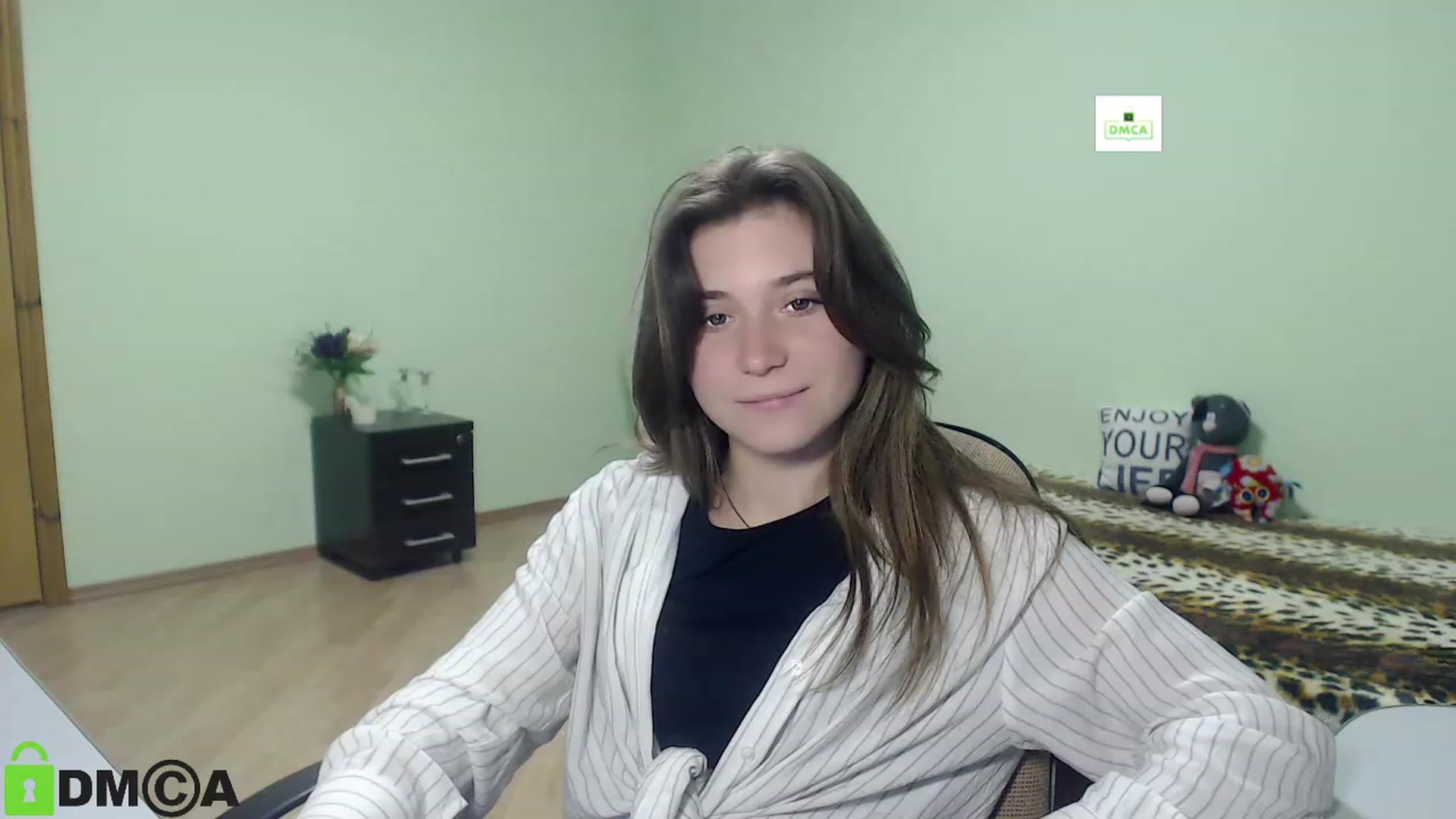Gallery image thumbnail from MonicaaCute's myfreecams stream on, 09/23/2023, 16:32 image 9 of 20