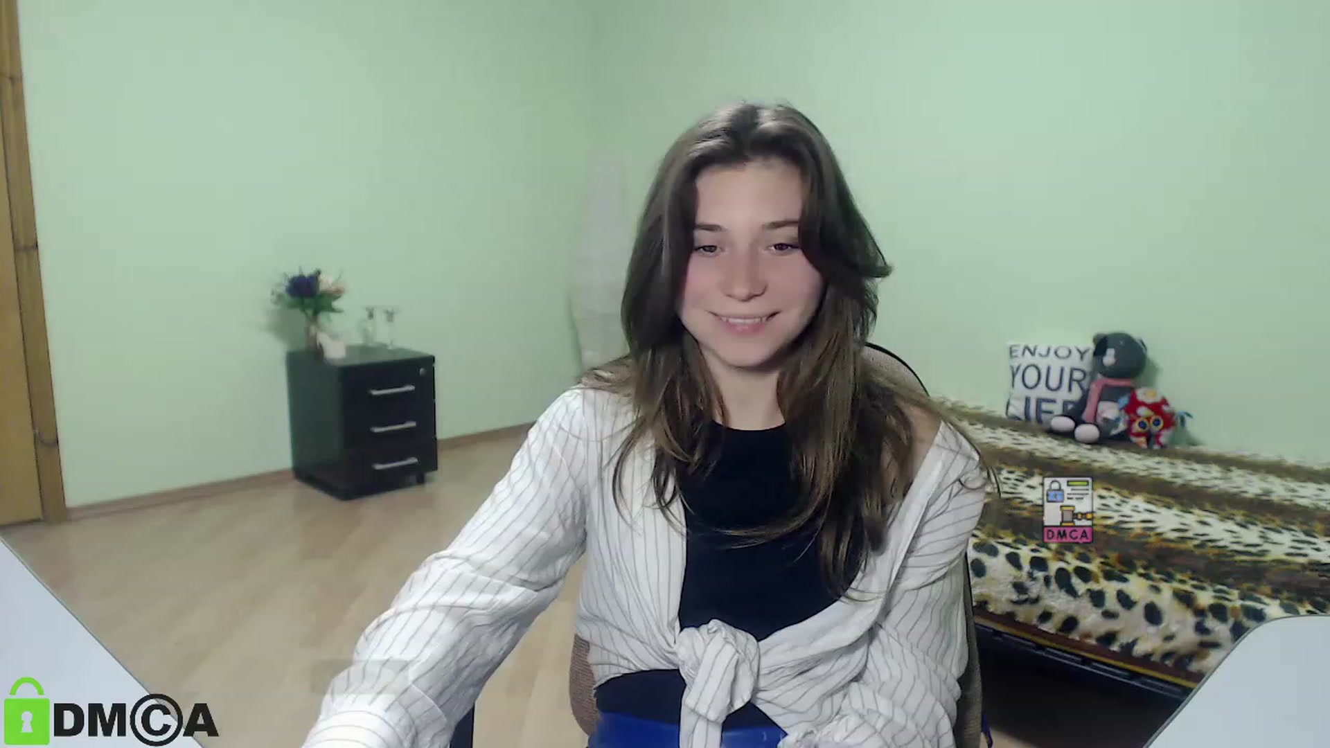 Gallery image thumbnail from MonicaaCute's myfreecams stream on, 09/23/2023, 17:26 image 2 of 20
