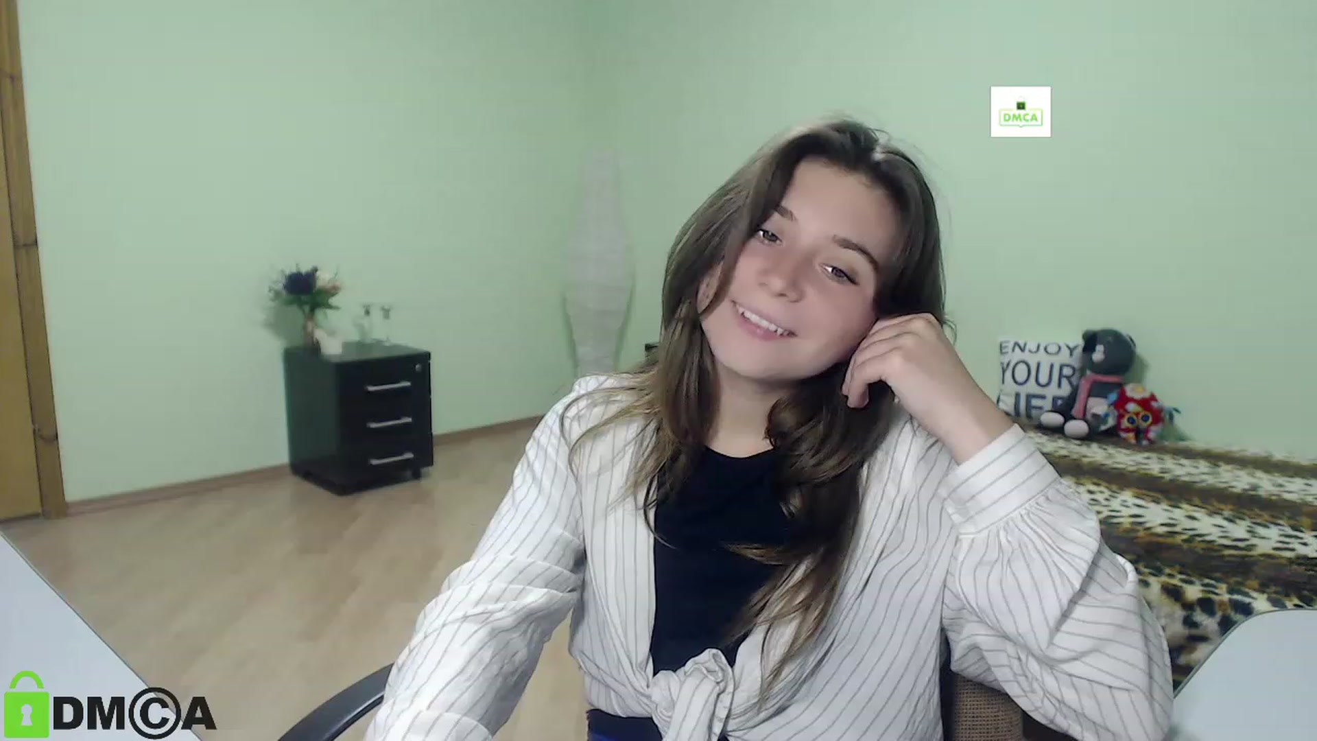 Gallery image thumbnail from MonicaaCute's myfreecams stream on, 09/23/2023, 17:26 image 20 of 20