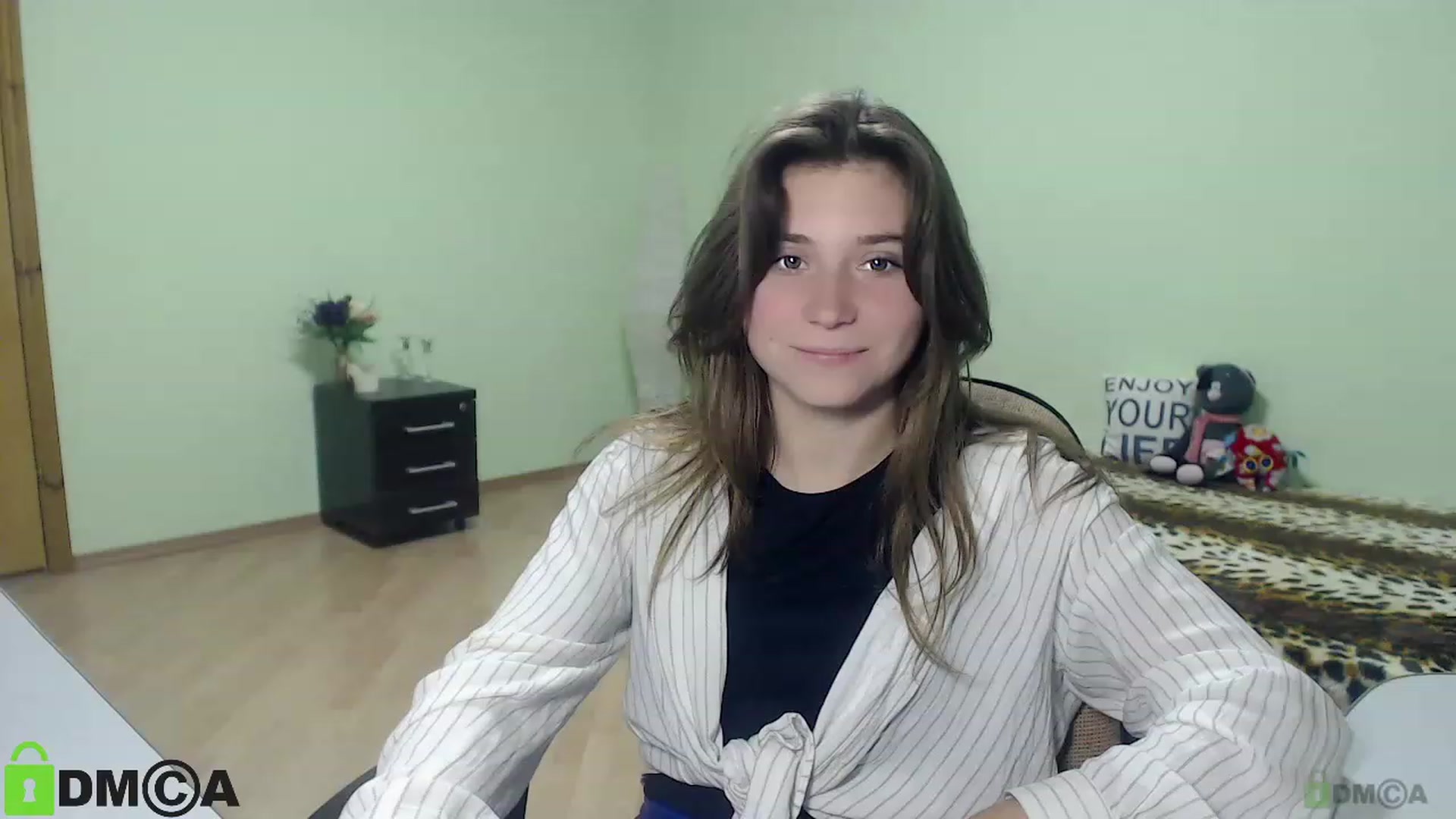 Gallery image thumbnail from MonicaaCute's myfreecams stream on, 09/23/2023, 17:26 image 15 of 20