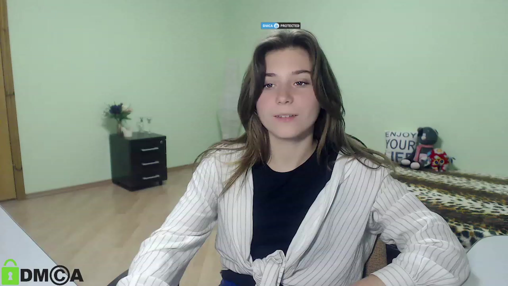Gallery image thumbnail from MonicaaCute's myfreecams stream on, 09/23/2023, 17:26 image 9 of 20