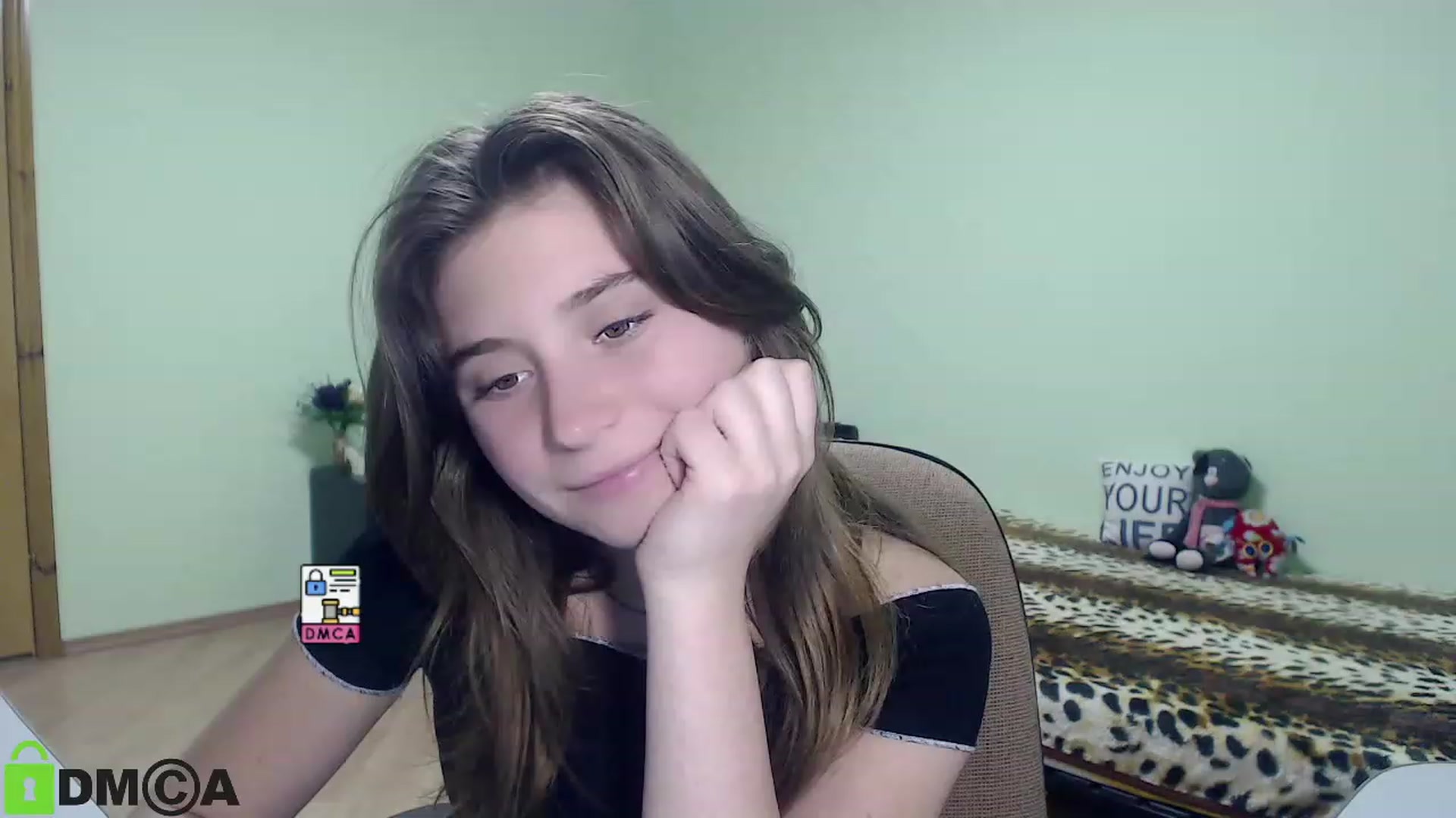Gallery image thumbnail from MonicaaCute's myfreecams stream on, 09/24/2023, 13:19 image 16 of 20