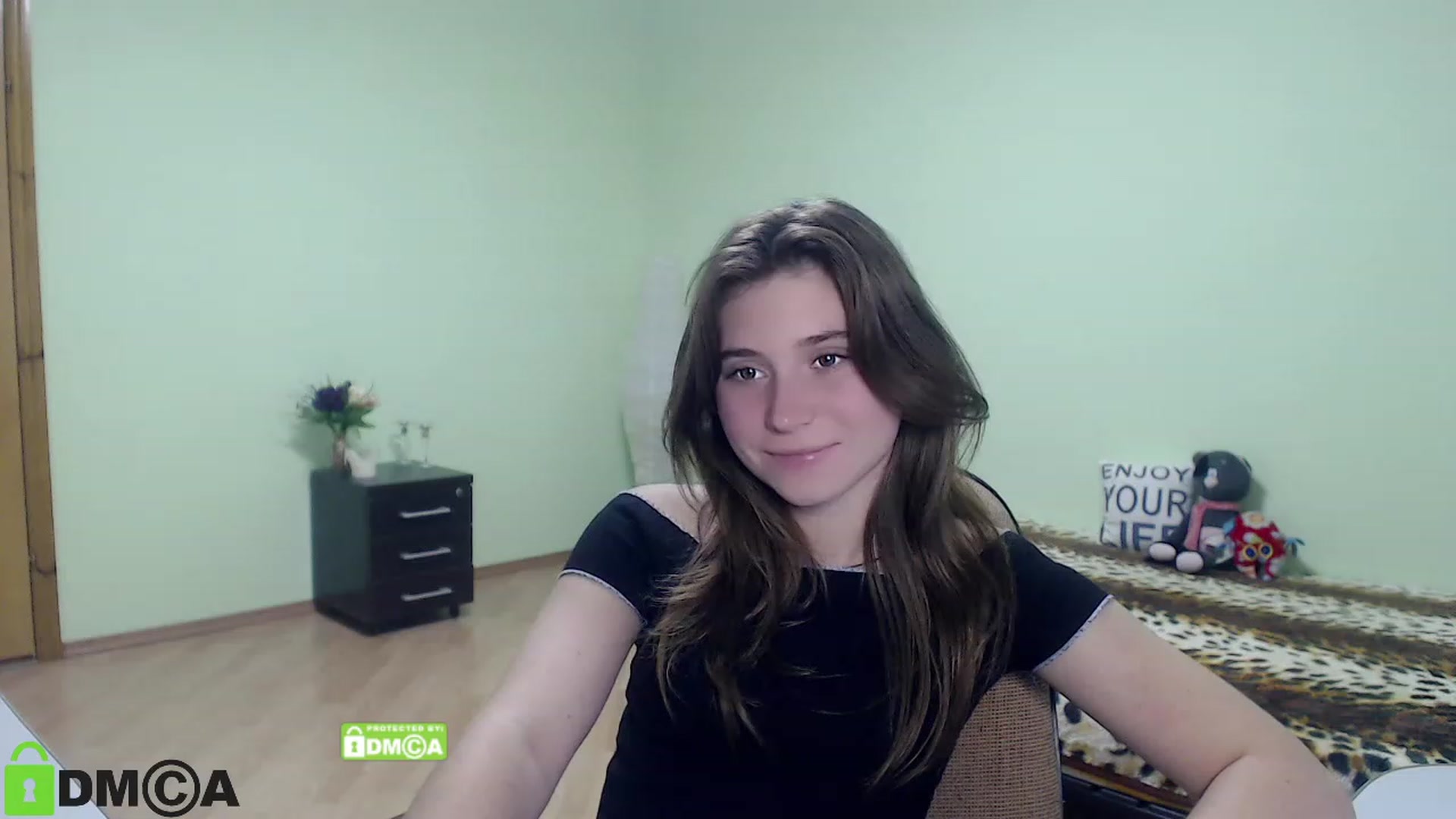 Gallery image thumbnail from MonicaaCute's myfreecams stream on, 09/24/2023, 13:19 image 12 of 20