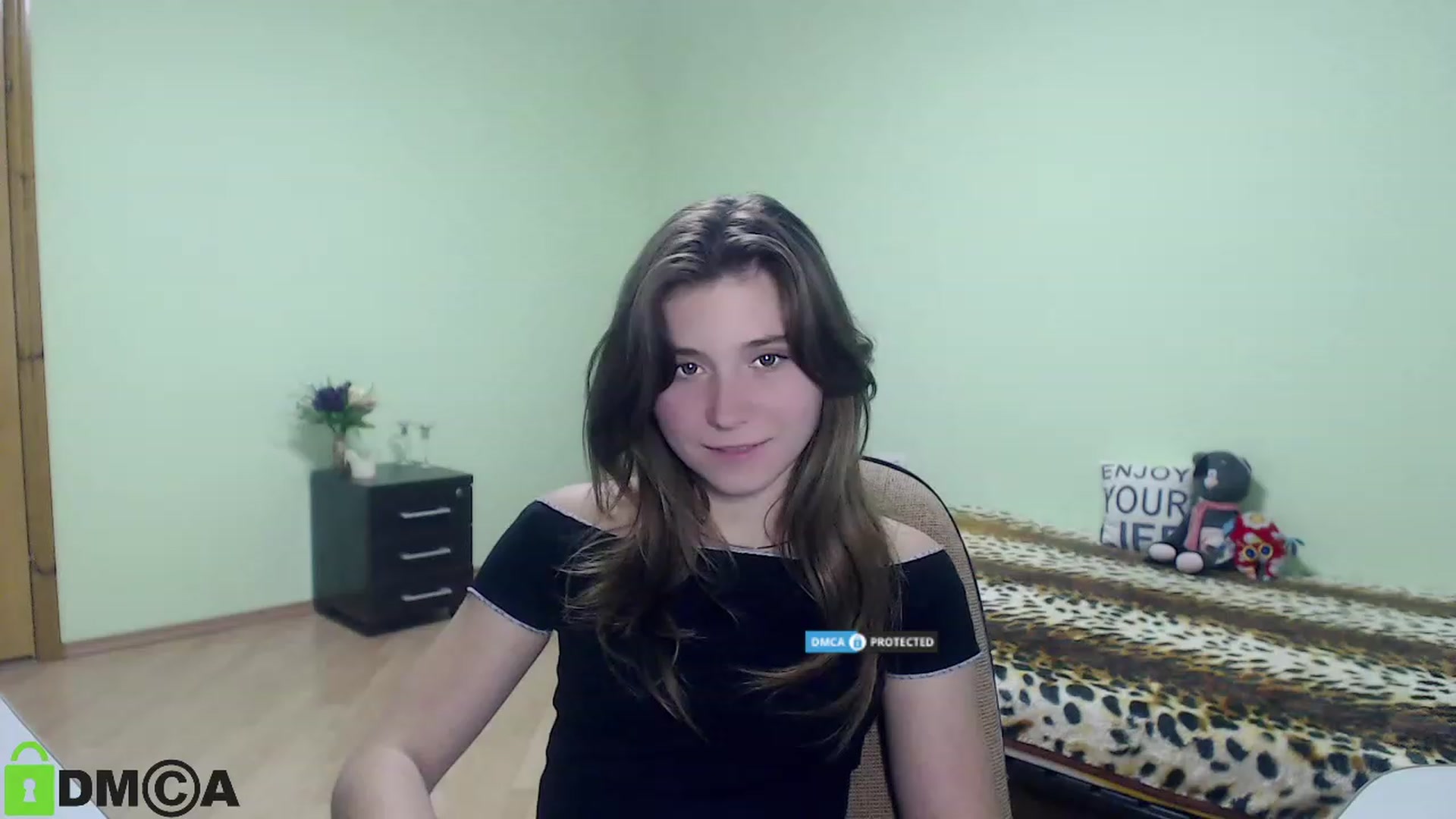 Gallery image thumbnail from MonicaaCute's myfreecams stream on, 09/24/2023, 13:19 image 17 of 20