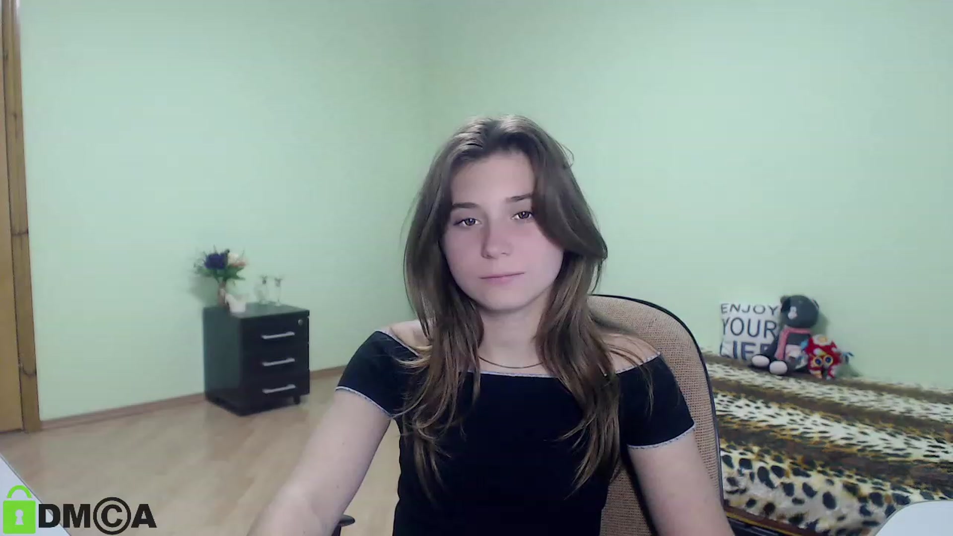Gallery image thumbnail from MonicaaCute's myfreecams stream on, 09/24/2023, 13:19 image 6 of 20