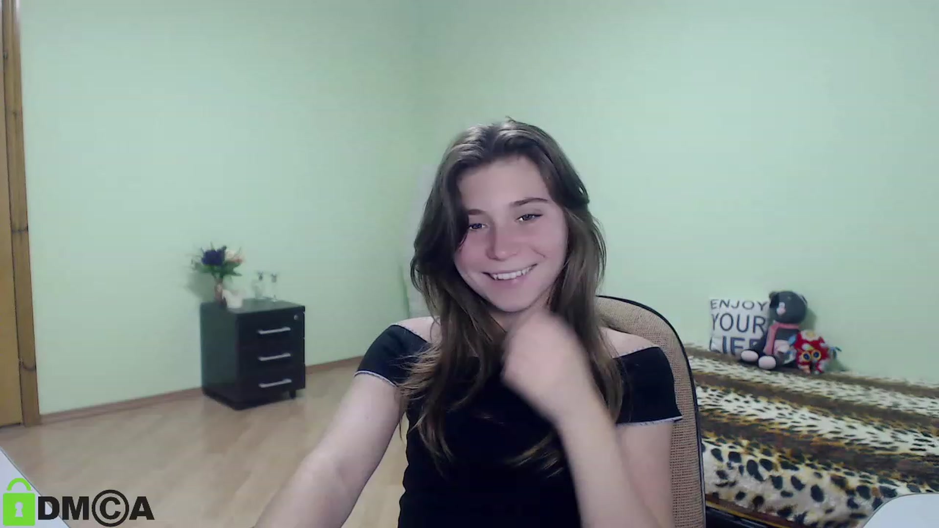 Gallery image thumbnail from MonicaaCute's myfreecams stream on, 09/24/2023, 13:19 image 14 of 20