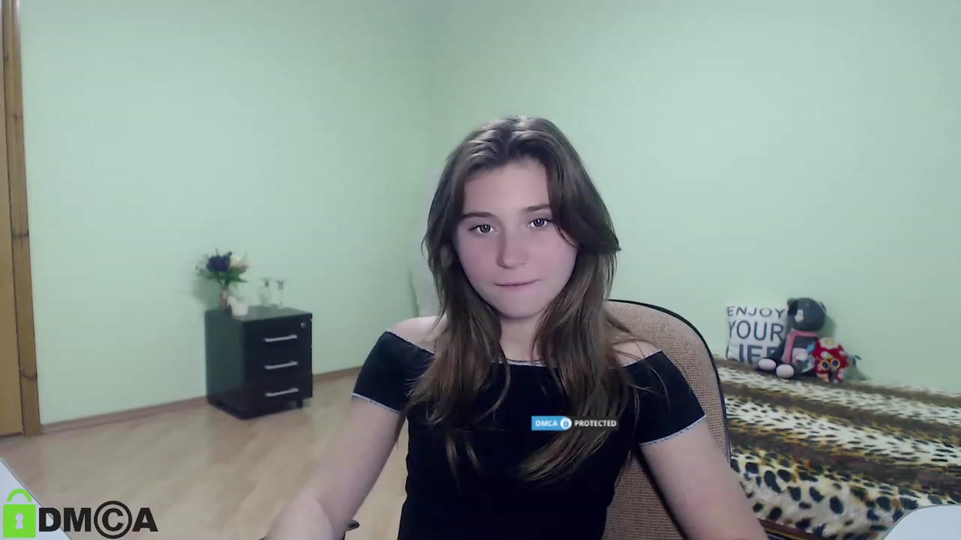 Gallery image thumbnail from MonicaaCute's myfreecams stream on, 09/24/2023, 13:19 image 9 of 20