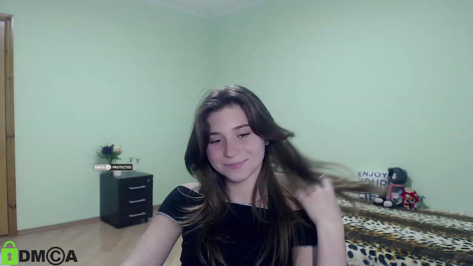 Gallery image thumbnail from MonicaaCute's myfreecams stream on, 09/24/2023, 13:46 image 19 of 20