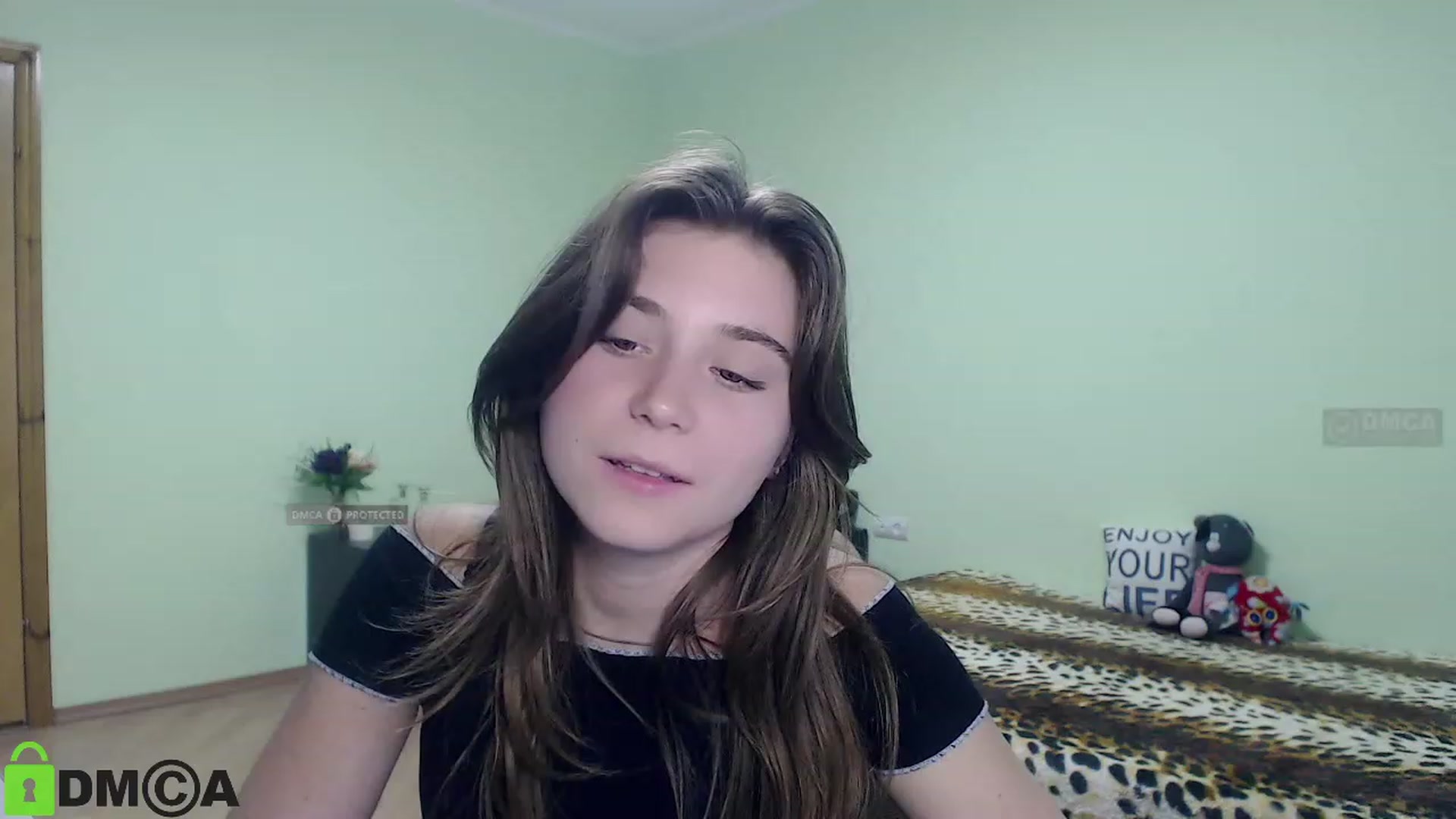 Gallery image thumbnail from MonicaaCute's myfreecams stream on, 09/24/2023, 13:46 image 18 of 20