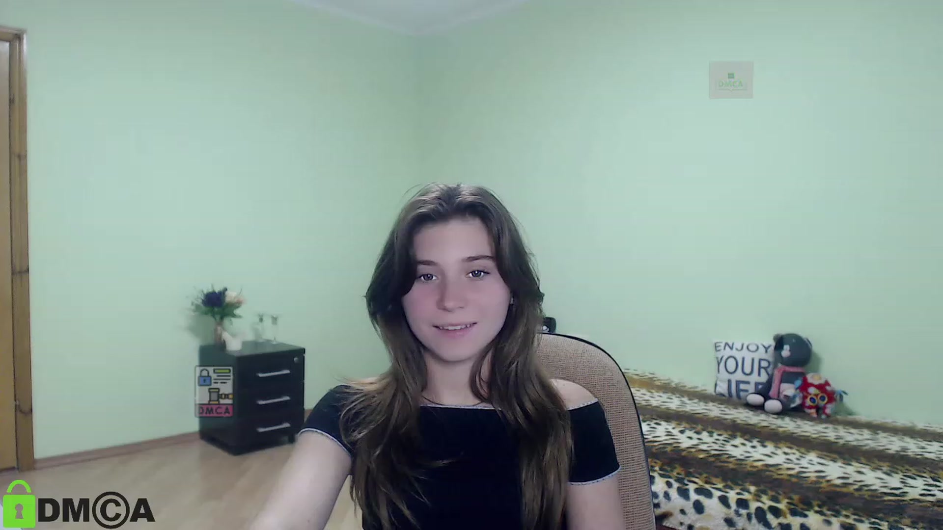 Gallery image thumbnail from MonicaaCute's myfreecams stream on, 09/24/2023, 13:46 image 4 of 20
