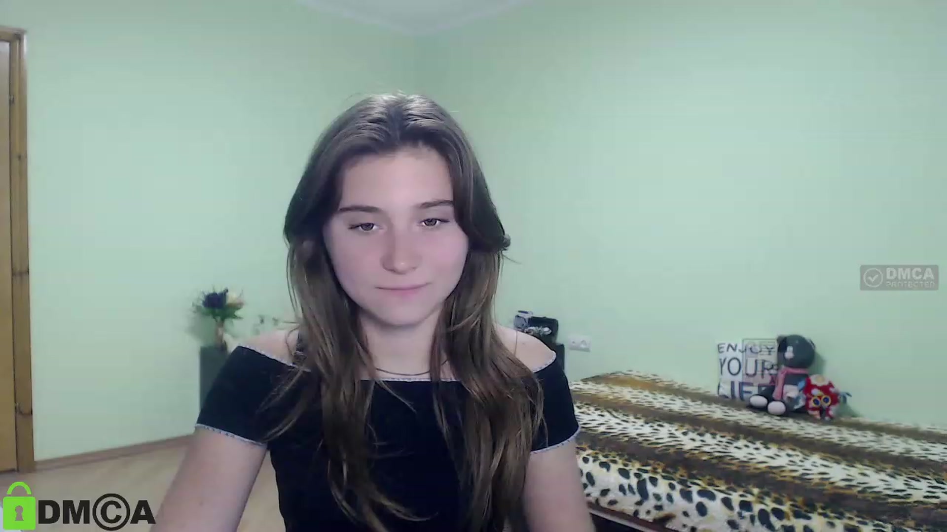Gallery image thumbnail from MonicaaCute's myfreecams stream on, 09/24/2023, 13:46 image 16 of 20