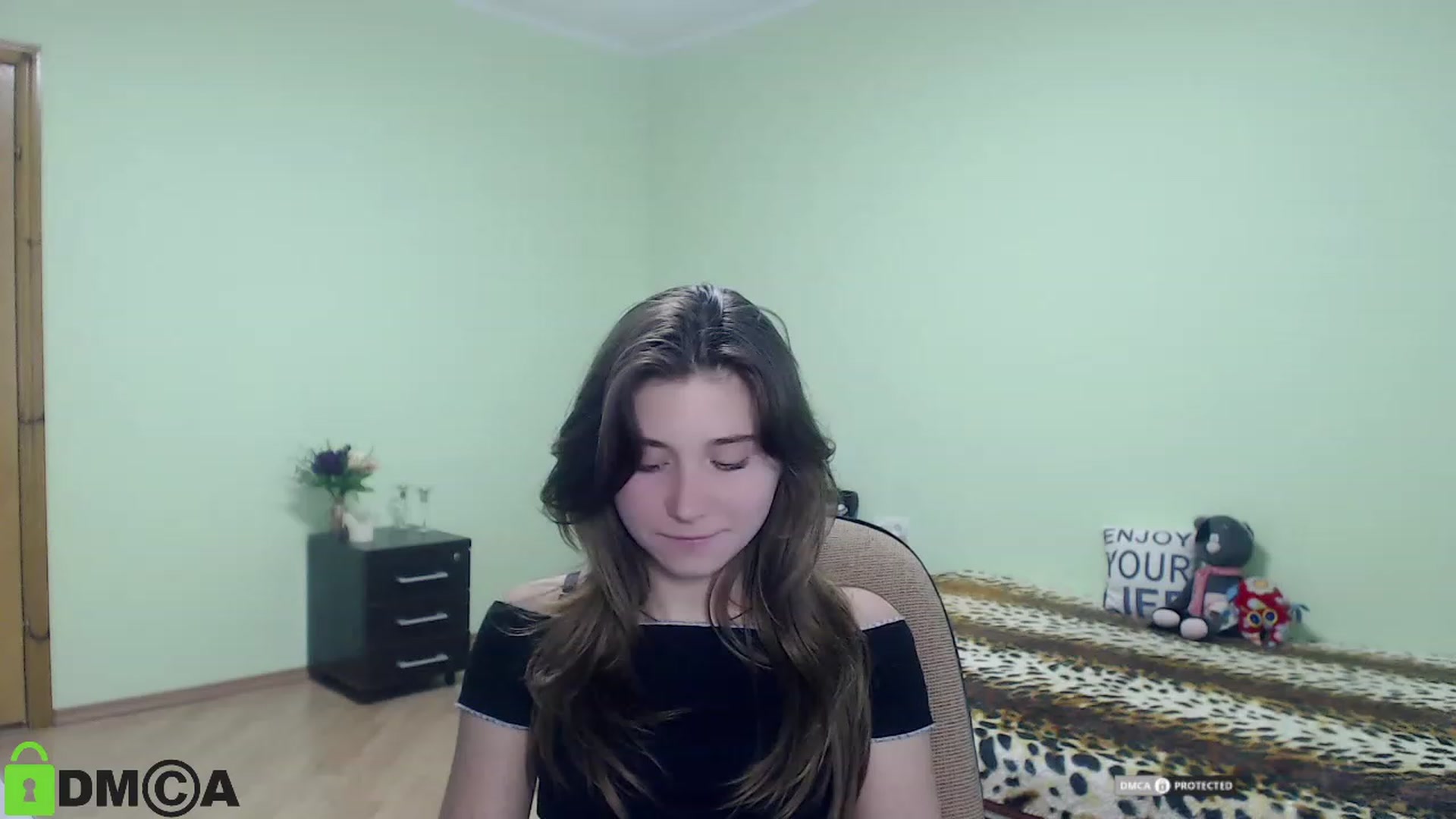 Gallery image thumbnail from MonicaaCute's myfreecams stream on, 09/24/2023, 13:46 image 9 of 20