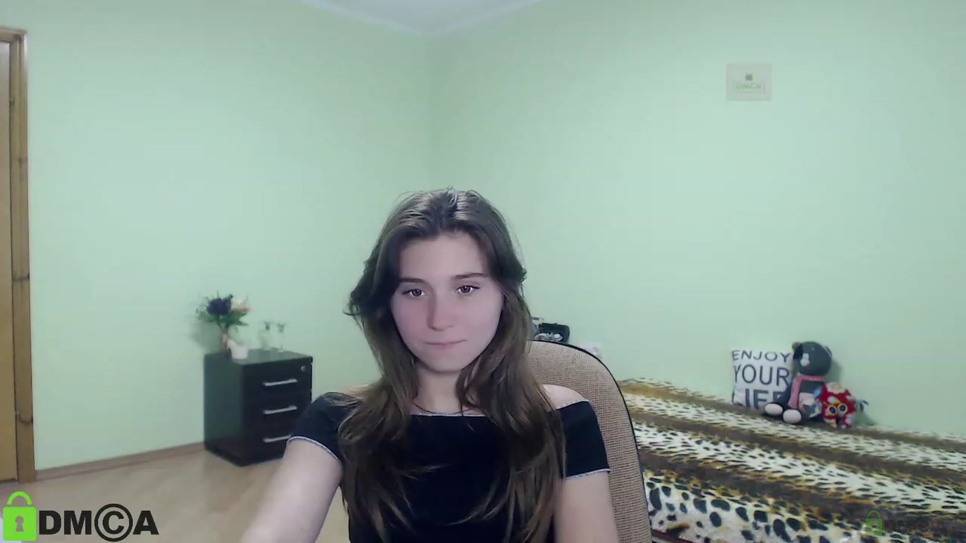Gallery image thumbnail from MonicaaCute's myfreecams stream on, 09/24/2023, 13:46 image 6 of 20