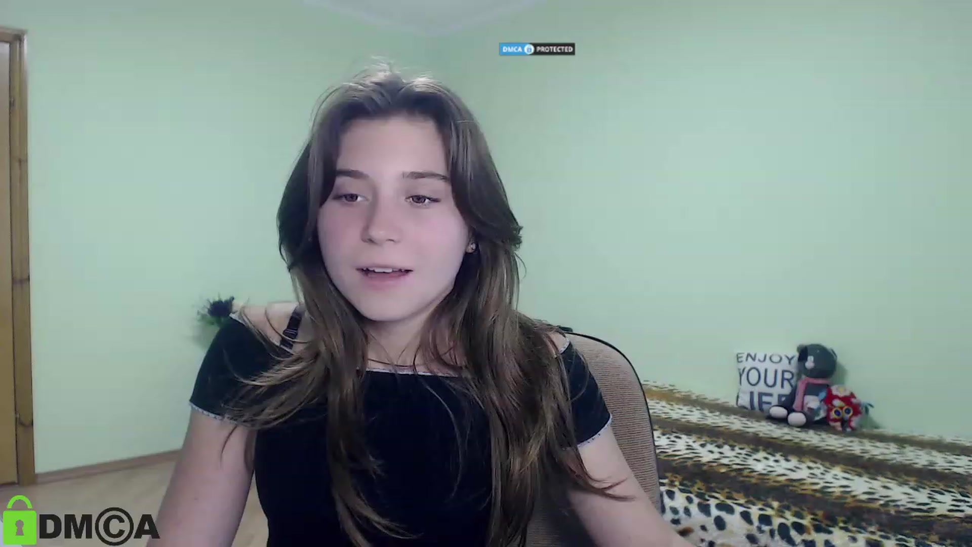 Gallery image thumbnail from MonicaaCute's myfreecams stream on, 09/24/2023, 13:46 image 11 of 20