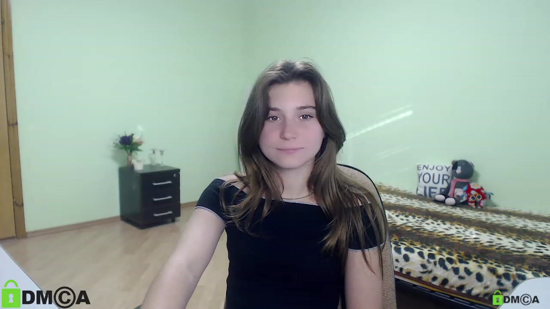 Gallery image thumbnail from MonicaaCute's myfreecams stream on, 09/24/2023, 14:31 image 8 of 20