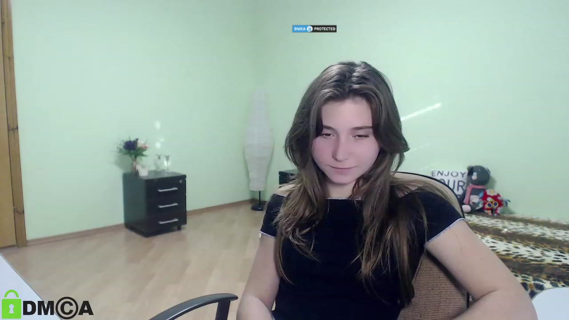 Gallery image thumbnail from MonicaaCute's myfreecams stream on, 09/24/2023, 14:31 image 16 of 20