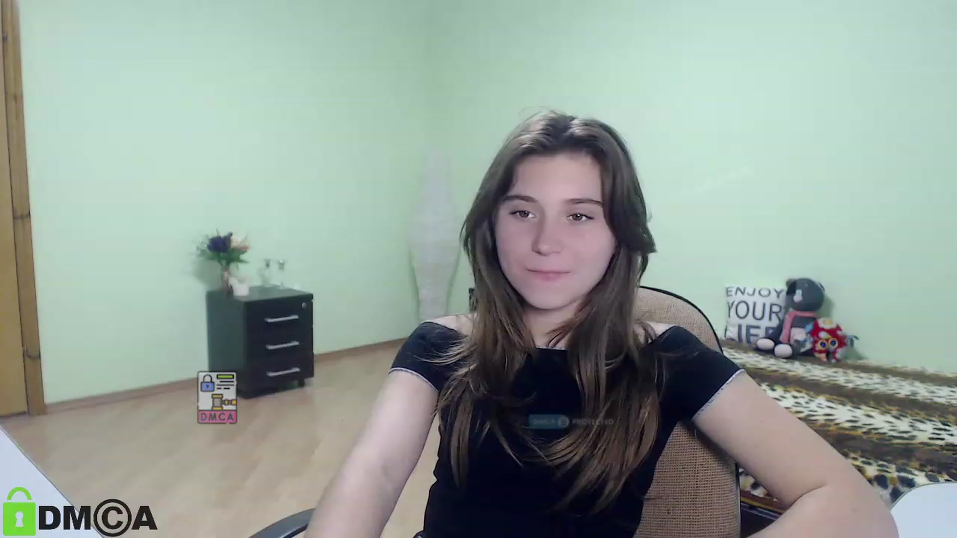 Gallery image thumbnail from MonicaaCute's myfreecams stream on, 09/24/2023, 14:31 image 19 of 20