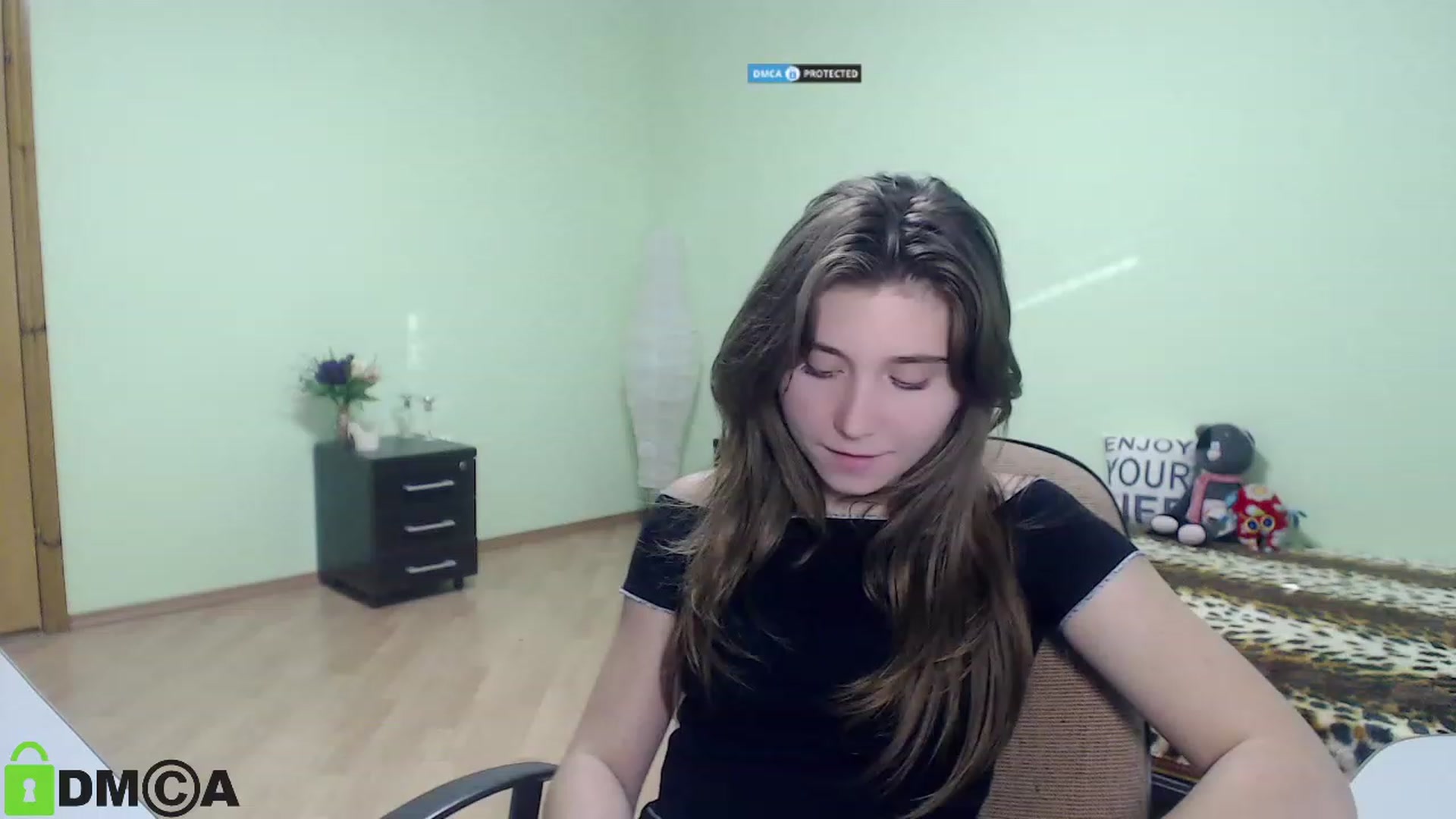 Gallery image thumbnail from MonicaaCute's myfreecams stream on, 09/24/2023, 14:31 image 18 of 20