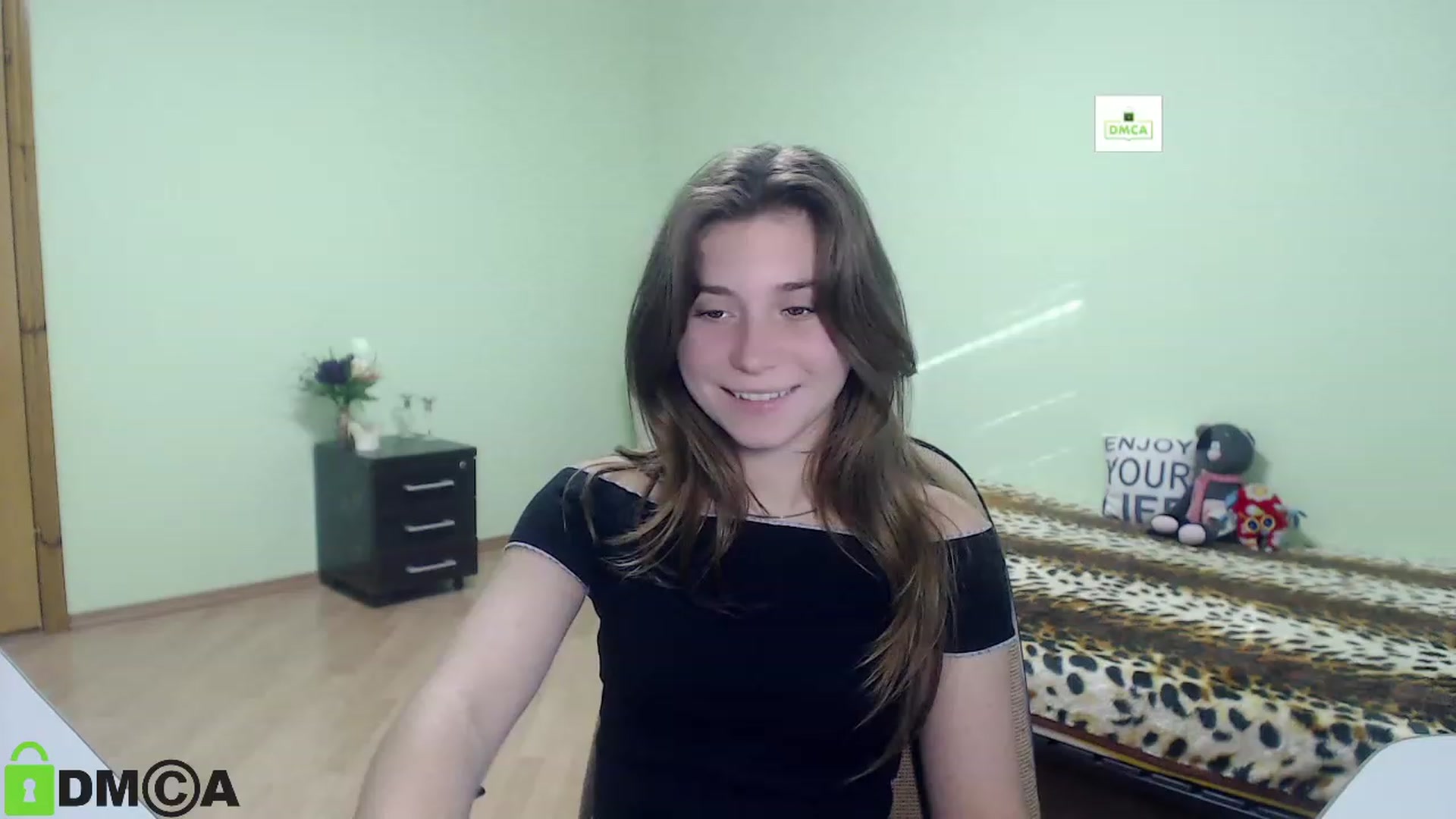 Gallery image thumbnail from MonicaaCute's myfreecams stream on, 09/24/2023, 14:31 image 6 of 20