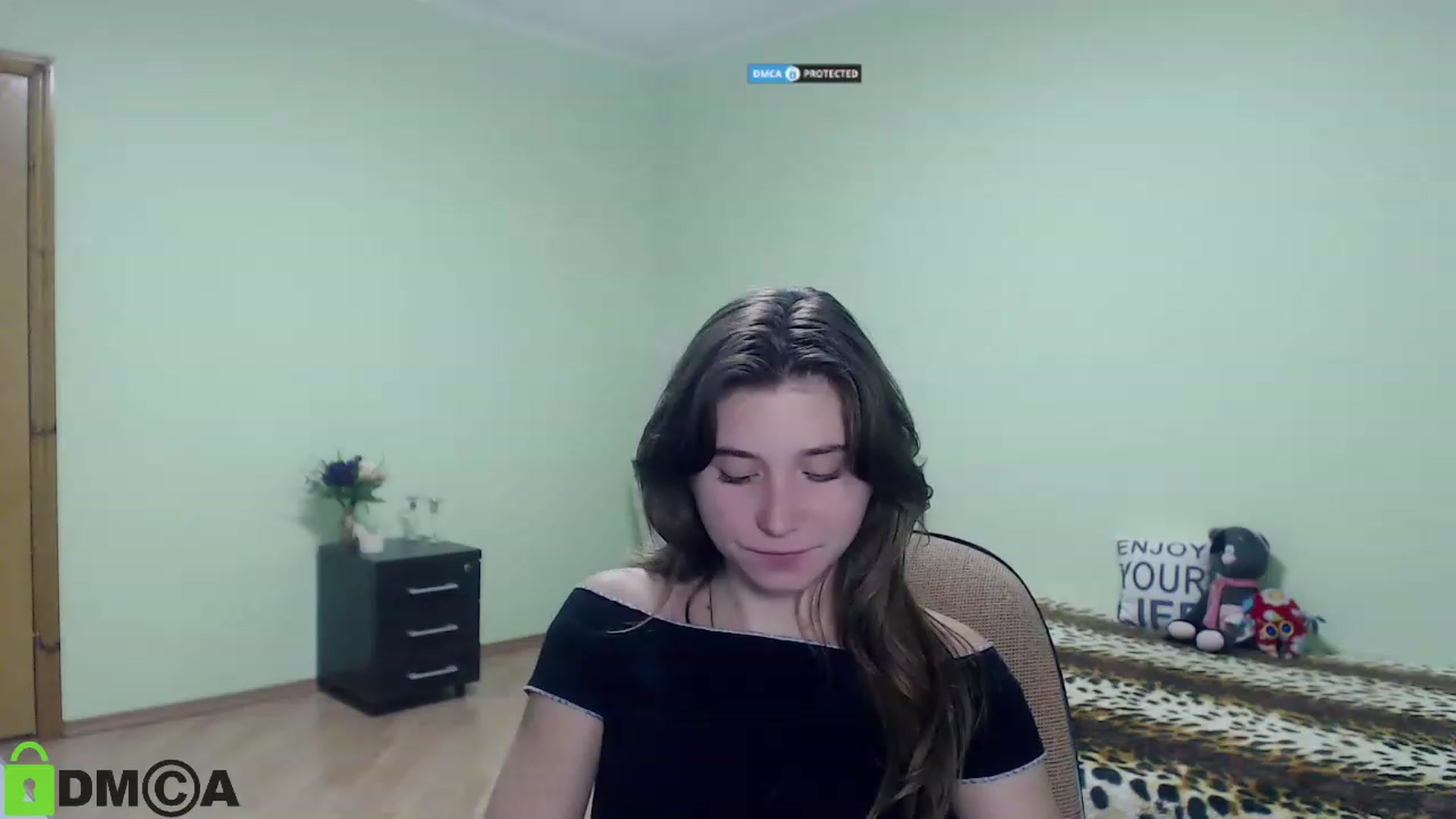 Gallery image thumbnail from MonicaaCute's myfreecams stream on, 09/24/2023, 15:03 image 10 of 20