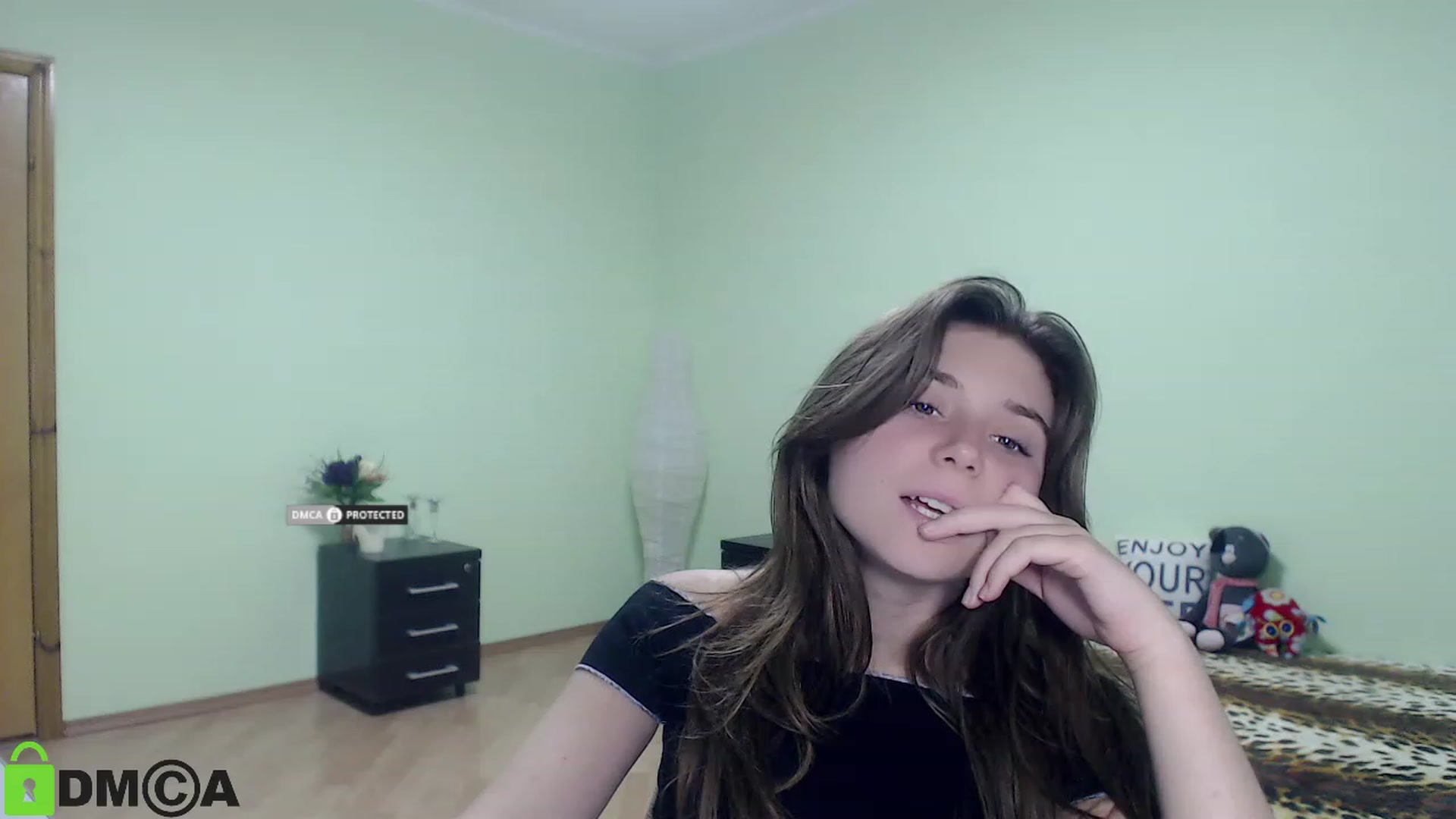Gallery image thumbnail from MonicaaCute's myfreecams stream on, 09/24/2023, 15:03 image 18 of 20